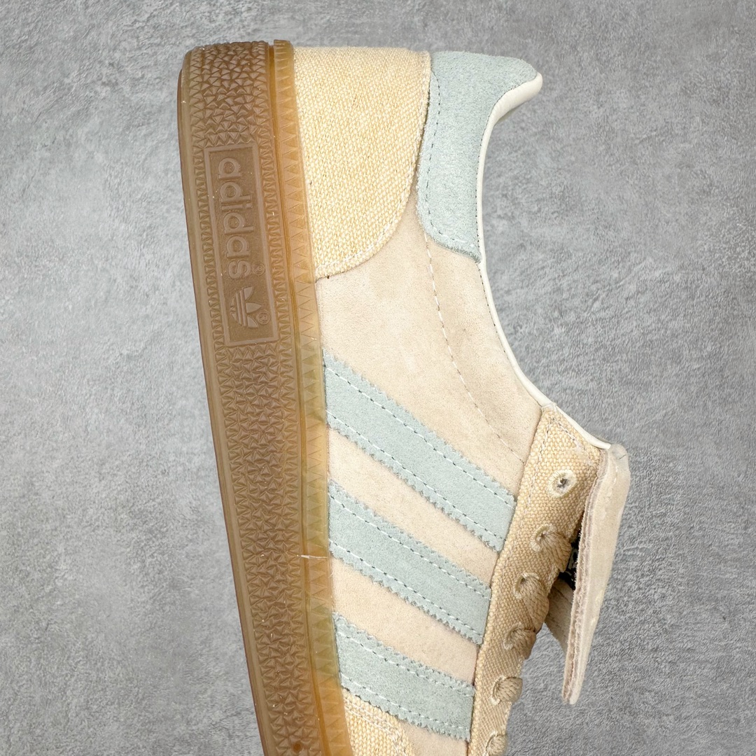 图片[6]-AD Original Samba OG 复古经典轻便板鞋 IH7298 这款桑巴鞋展示了高质量的工艺 带有装饰的超锁缝制和无缝的手感 柔软、柔软的皮革造型和标志性的3条纹完成了精致的外观 正规合身鞋带 鞋面上有绒面鞋垫 橡胶鞋底 享受正畸套筒软感 自50年代首次亮相以来就一直在赢得粉丝的青睐 尺码：36 36.5 37.5 38 38.5 39 40 40.5 41 42 42.5 43 44 44.5 45-选品中心