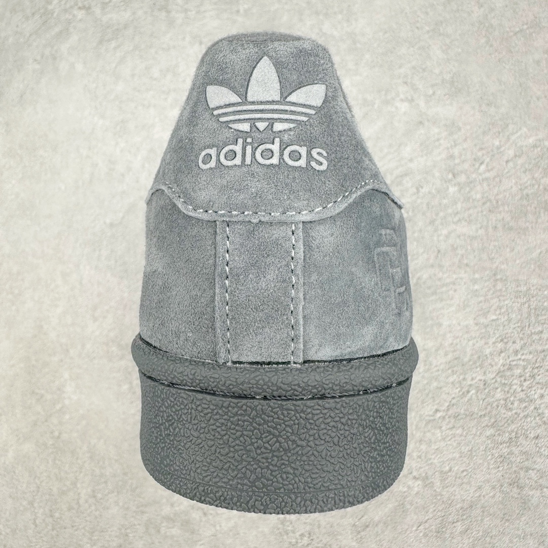 图片[8]-AD Originals Superstar 经典复古贝壳头板鞋 BS9588 诞生于1969年 是第一双将全皮面鞋 身与橡胶鞋头结合在一起的低帮篮球鞋 Superstar最开始 是作为高帮篮球鞋Pro Model的低帮版本而出现的 但因为其独特和醒目的橡胶鞋头造型而让大家熟知 被大家形象地称为\\\”shelltoe\\\”贝壳头 在70年代的美国职业篮球场上 接近3/4的NBA球员都将这双Superstar作为场上用鞋 80年代之后 经过不断的改良和发展 Superstar逐渐成为横跨时装、音乐、街头文化、休闲和运动等各大领域的时尚潮鞋 尺码：36 36.5 37 38 38.5 39 40 40.5 41 42 42.5 43 44 44.5 45-选品中心