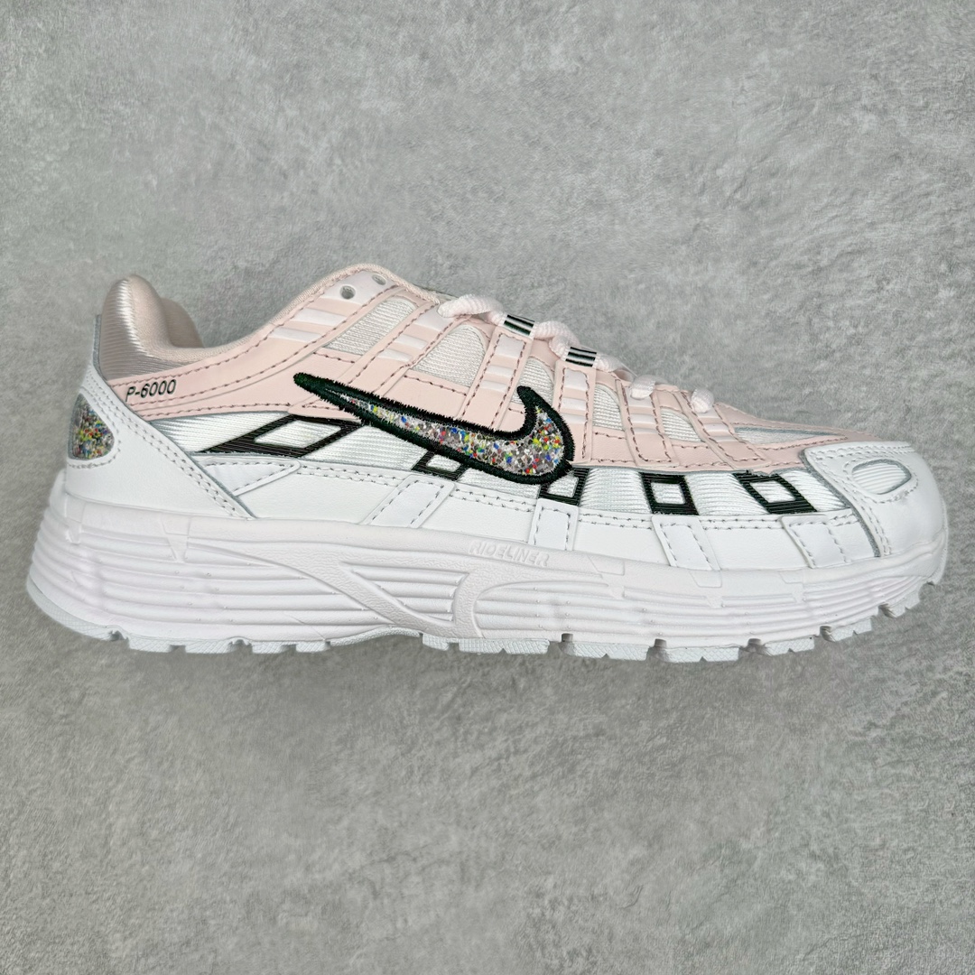 NK P-6000 系列低帮复古老爹风休闲运动舒适慢跑鞋 融合 Pegasus 过往运动鞋设计 助力 21 世纪早期跑步运动跃升时尚新高度 采用透气网眼布、运动风格线条和耐穿覆面 兼具吸睛外观和舒适感受 中底泡绵以田径赛道为灵感 打造厚实设计 缔造出众缓震性能 尺码:36 36.5 37.5 38 38.5 39 40 40.5 41 42 42.5 43 44 44.5 45-选品中心