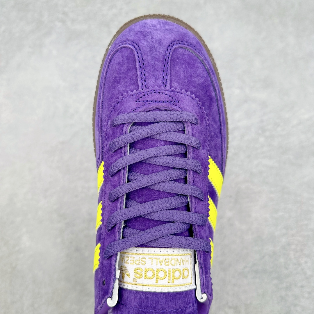 图片[4]-AD Originals Handball SPZL 手球运动员系列百搭休闲运动板鞋 GW1398 这款来自阿迪达斯的这款HANDBALL SPZL前身是一双手球运动鞋，这一次拿来复刻，所以鞋面的主要色彩选用了黑色， 鞋面外侧除了Spezial字母之外还有三叶草标志。Handball SPZL作为复古手球训练鞋与作为室内足球鞋的Samba有着异曲同工之处，但是质感更为出众的鞋身以及丰富的配色选择比起Samba来讲可以说是更胜一筹了！尺码：36 36⅔ 37⅓ 38 38⅔ 39⅓ 40 40⅔ 41⅓ 42 42⅔ 43⅓ 44 45-选品中心