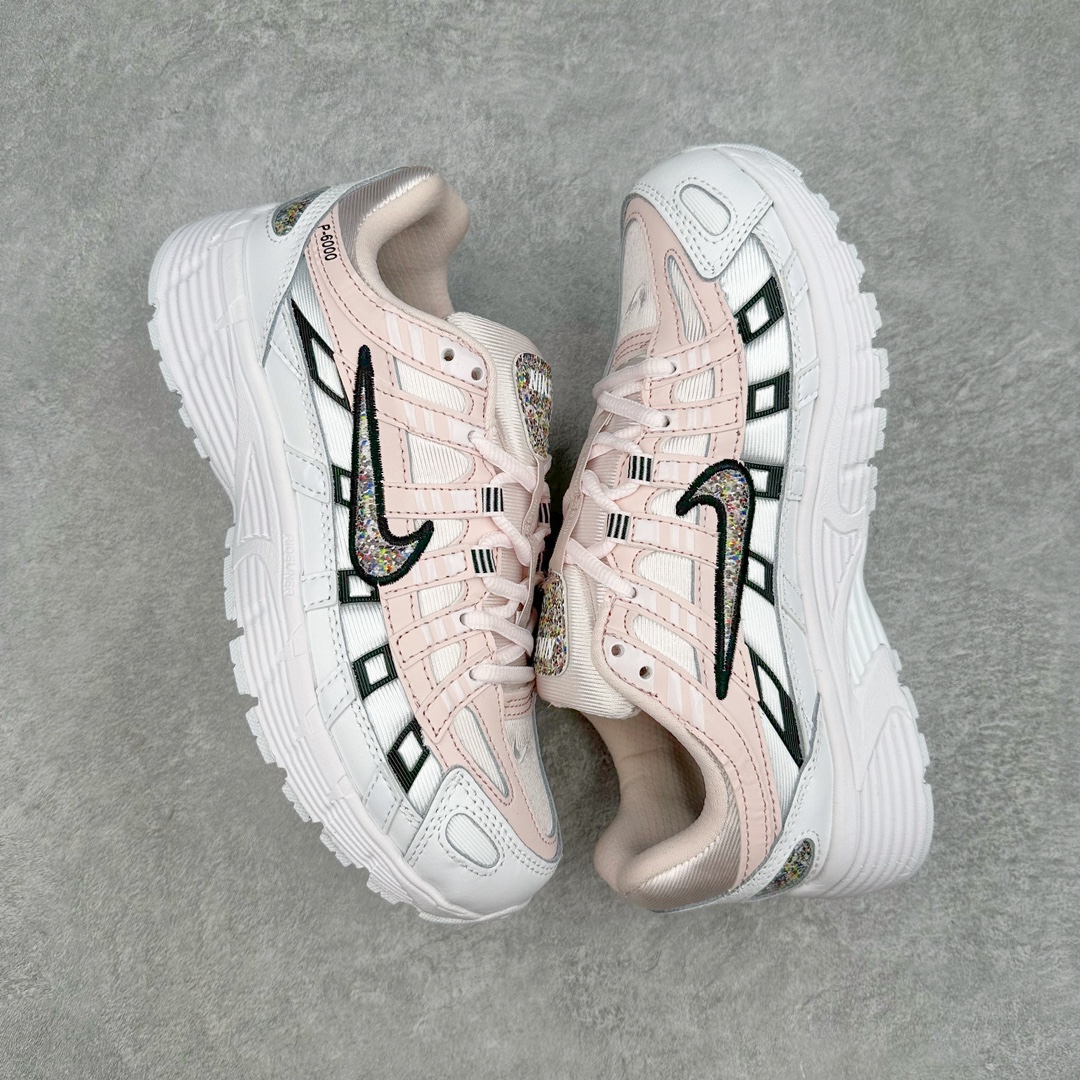 图片[3]-NK P-6000 系列低帮复古老爹风休闲运动舒适慢跑鞋 融合 Pegasus 过往运动鞋设计 助力 21 世纪早期跑步运动跃升时尚新高度 采用透气网眼布、运动风格线条和耐穿覆面 兼具吸睛外观和舒适感受 中底泡绵以田径赛道为灵感 打造厚实设计 缔造出众缓震性能 尺码：36 36.5 37.5 38 38.5 39 40 40.5 41 42 42.5 43 44 44.5 45-选品中心