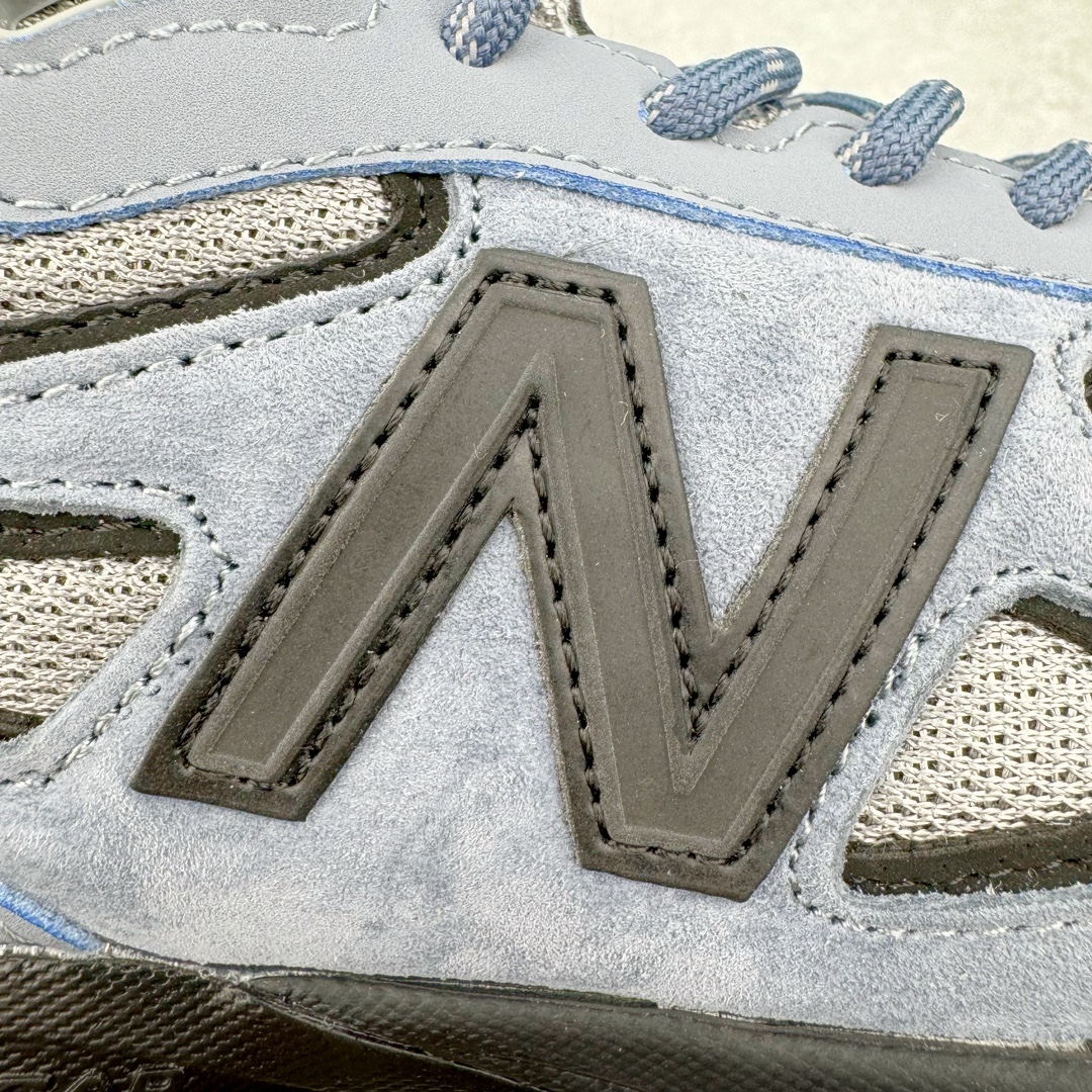 图片[15]-＃K版纯原 New Balance in USA M990V4 新百伦NB系列美产血统经典复古休闲运动百搭老爹跑步鞋 990V4延续了品牌引以为傲的精湛制鞋技艺及经典复古轮廓 同时中底结合新的ACTIVE lite和PU材料 重新诠释ENCAP科技 带来绝佳缓震体验 于细节处 全鞋360度的3M反光设计 及鞋舌固定功能上的提升 配以全新的N标设计更是带来绝佳的用户体验 尺码：36 37 37.5 38 38.5 39 40 40.5 41.5 42 42.5 43 44 44.5 45-选品中心
