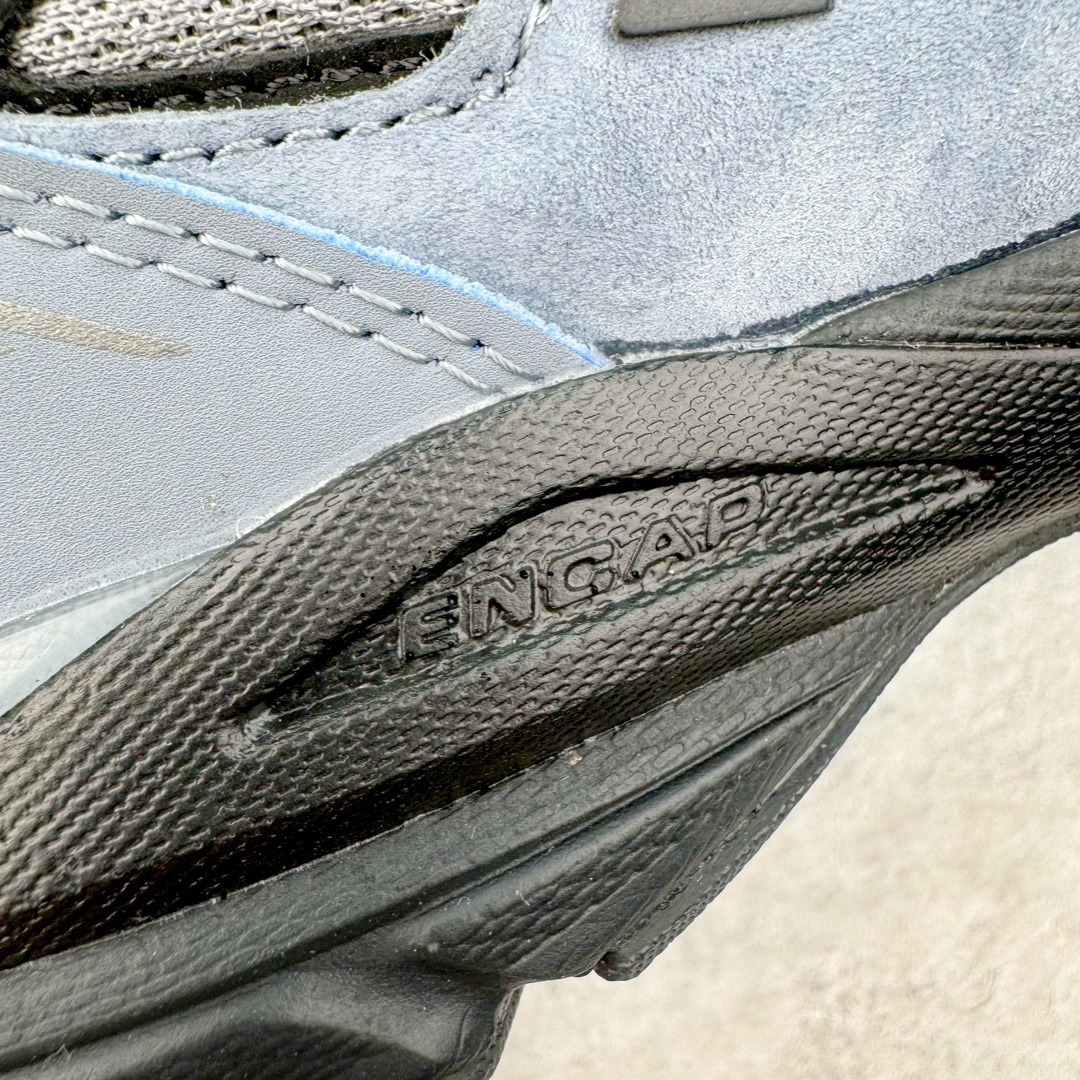 图片[13]-＃K版纯原 New Balance in USA M990V4 新百伦NB系列美产血统经典复古休闲运动百搭老爹跑步鞋 990V4延续了品牌引以为傲的精湛制鞋技艺及经典复古轮廓 同时中底结合新的ACTIVE lite和PU材料 重新诠释ENCAP科技 带来绝佳缓震体验 于细节处 全鞋360度的3M反光设计 及鞋舌固定功能上的提升 配以全新的N标设计更是带来绝佳的用户体验 尺码：36 37 37.5 38 38.5 39 40 40.5 41.5 42 42.5 43 44 44.5 45-选品中心