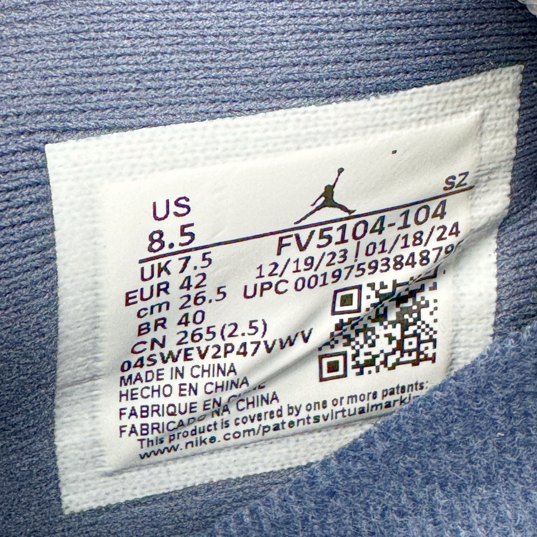 图片[11]-＃Y3纯原 Air Jordan AJ11 Low WMNS \\\”Diffused Blue\\\” 低帮 海军蓝 FV5104-104 外贸特供批次 原楦原档案数据开模打造 原厂中底拉帮钢印 原厂漆皮 防冻不开裂 头层皮料 原装鞋撑 水晶大底正确色度色泽 原楦原数据刺绣 原厂车缝走线及对位 毫厘不差 飞人logo采用原数据电脑刺绣 原装正品碳纤维真实碳板 增强抗扭 原内标 原盒标 正确官方原盒 原厂防氧化水晶外底 原厂配套厂全掌solo气垫 独家尺码：40 40.5 41 42 42.5 43 44 44.5 45 45.5 46 47.5 48.5-选品中心
