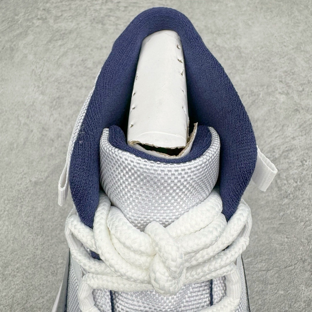 图片[12]-＃Y3纯原 Air Jordan AJ11 Retro High \\\”Win Like \’82\\\” 午夜蓝高帮 378037-123 外贸特供批次 原楦原档案数据开模打造 原厂中底拉帮钢印 原厂漆皮 防冻不开裂 头层皮料 原装鞋撑 水晶大底正确色度色泽 原楦原数据刺绣 原厂车缝走线及对位 毫厘不差 飞人logo采用原数据电脑刺绣 原装正品碳纤维真实碳板 增强抗扭 原内标 原盒标 正确官方原盒 原厂防氧化水晶外底 原厂配套厂全掌solo气垫 独家尺码：40.5 41 42 42.5 43 44 44.5 45 45.5 46 47.5 48.5-选品中心