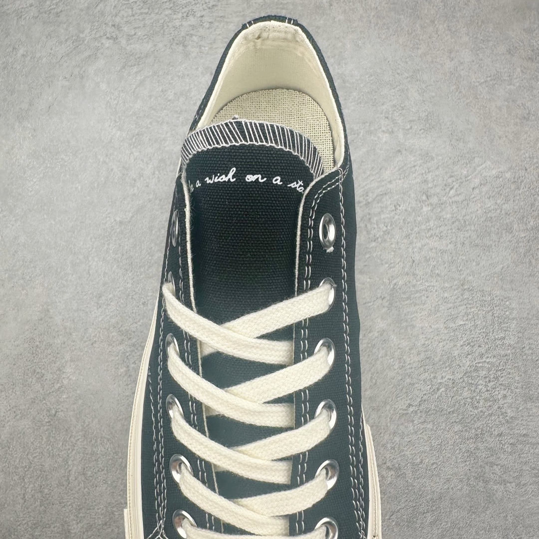 图片[5]-Converse Chuck 70 SNL 黑白星星 匡威新款 低帮休闲舒适帆布硫化鞋 经典1970黑色鞋身搭配星星刺绣和金属星星铆钉 朋克感十足 凸显时尚潮流 货号：A11612C 尺码：35 36 36.5 37 37.5 38 39 39.5 41 41.5 42 42.5 43 44-选品中心
