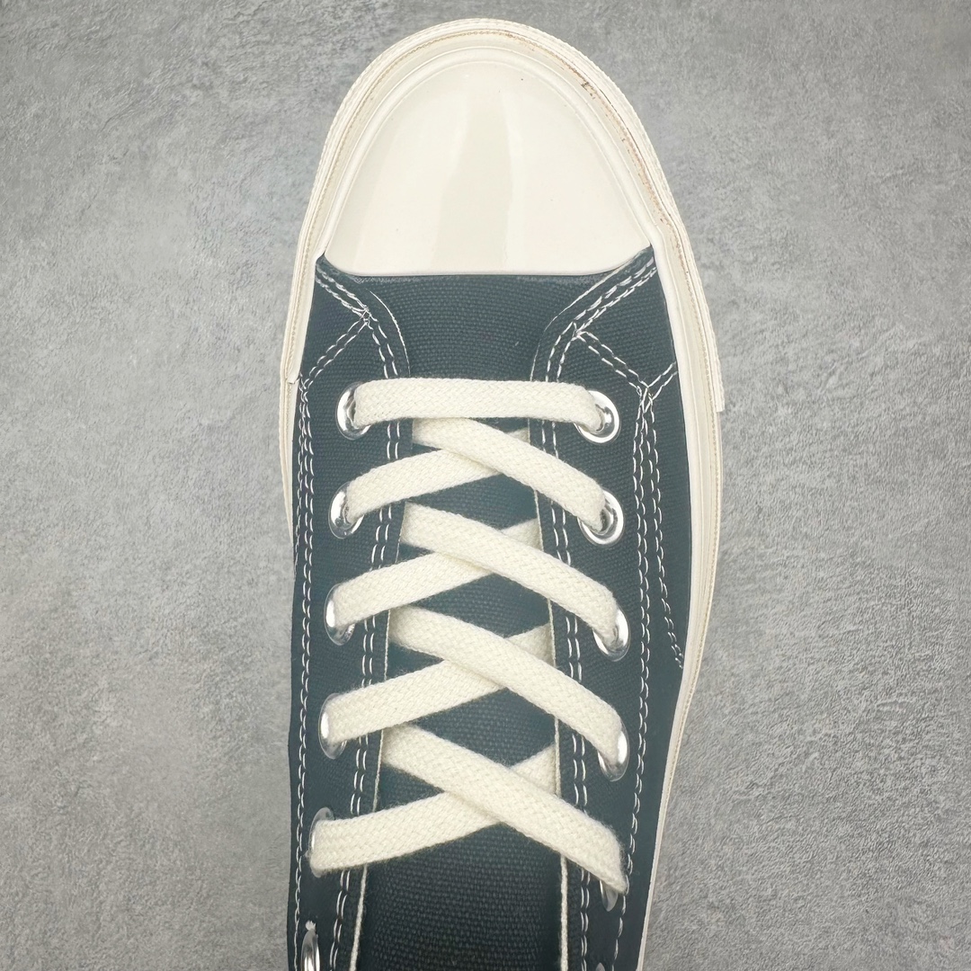 图片[4]-Converse Chuck 70 SNL 黑白星星 匡威新款 低帮休闲舒适帆布硫化鞋 经典1970黑色鞋身搭配星星刺绣和金属星星铆钉 朋克感十足 凸显时尚潮流 货号：A11612C 尺码：35 36 36.5 37 37.5 38 39 39.5 41 41.5 42 42.5 43 44-选品中心