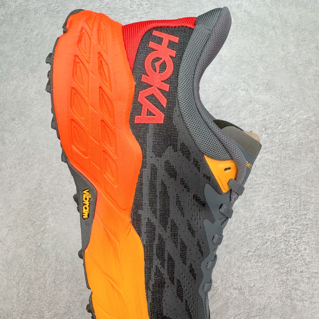 图片[6]-HOKA ONE ONE Speedgoat 5 户外越野跑步鞋 飞速羚羊5系列 新一代工程网纱鞋面 在确保鞋面稳定性的同时减少了固定胶条的使用 鞋面更轻盈、透气、舒适 可回收材料 为环保做出贡献 延伸后跟拉攀 方便快速穿脱 速度型滚动平衡技术 在崎岖的路面上 为平稳顺畅的步伐提供支持 HOKA ONE ONE是来自美国的跑步鞋知名品牌 创立于2009年 始终致力于为所有跑者提供更新、更好的跑步装备 相比常规跑鞋特别研发使用性能独特的几何形跑鞋中底 此种鞋底更厚、更高、回弹性也更好 除了卓越的缓冲性能 它还能为各种阶段的跑者带来更具动感、更加稳定的跑步体验 从设计之初就清楚意识到 要保证跑者步幅的均匀一致 双脚自然而然的运动至关重要 尺码：36 36.5 37.5 38 38.5 39 40 40.5 41 42 42.5 43 44 44.5 45-选品中心