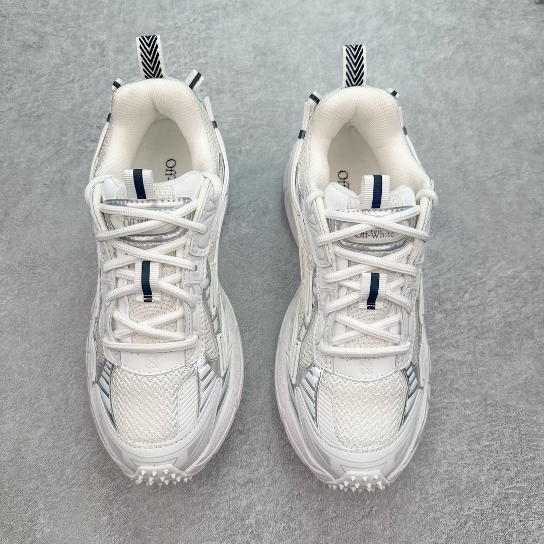 图片[2]-Off-White C/O VirGil Abloh 2024s OW最新款情侣款跑鞋 百分百原盒正确版 原楦原纸板数据开发 4层分离大底 鞋面采用3d立体打印和多种材料拼接而成 防滑耐磨透气性轻便跑鞋 为曾经爆火 并且定位奢潮领域的标志性品牌 Off-White 仍需要不断更新符合当下潮流时尚的复古运动鞋款，以期收获基本盘消费者的关注🌝并将标志性箭头设计置于显著位置。🧊估计将在未来几个月登陆品牌专柜，喜欢的朋友切莫错过✔️ 鞋面：透气网布➕各种特殊定制材料拼接而成✔️ 大底：md+tpu+橡胶组合大底 尺码：35 36 37 38 39 40 41 42 43 44 45-选品中心