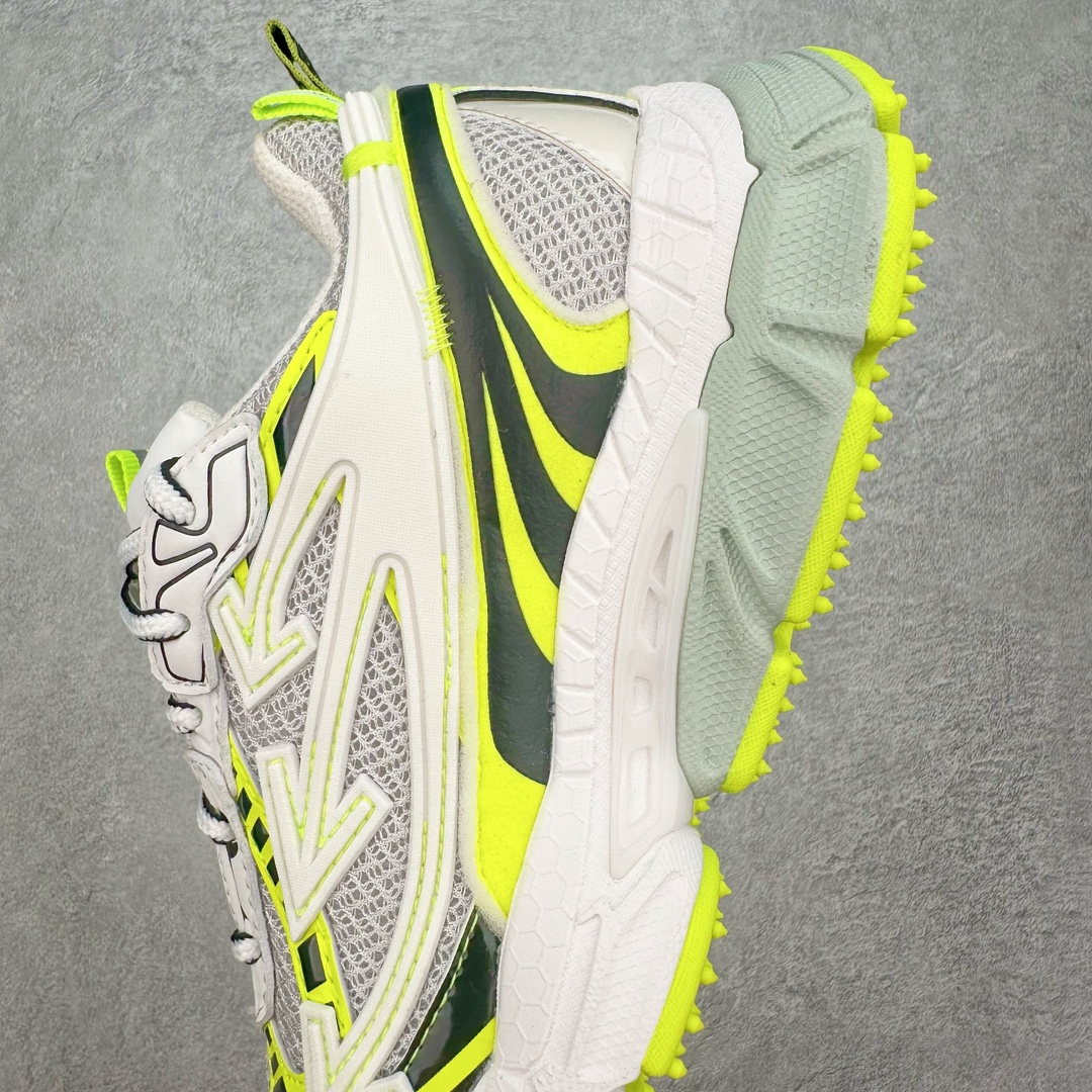 图片[7]-Off-White C/O VirGil Abloh 2024s OW最新款情侣款跑鞋 百分百原盒正确版 原楦原纸板数据开发 4层分离大底 鞋面采用3d立体打印和多种材料拼接而成 防滑耐磨透气性轻便跑鞋 为曾经爆火 并且定位奢潮领域的标志性品牌 Off-White 仍需要不断更新符合当下潮流时尚的复古运动鞋款，以期收获基本盘消费者的关注🌝并将标志性箭头设计置于显著位置。🧊估计将在未来几个月登陆品牌专柜，喜欢的朋友切莫错过✔️ 鞋面：透气网布➕各种特殊定制材料拼接而成✔️ 大底：md+tpu+橡胶组合大底 尺码：35 36 37 38 39 40 41 42 43 44 45-选品中心