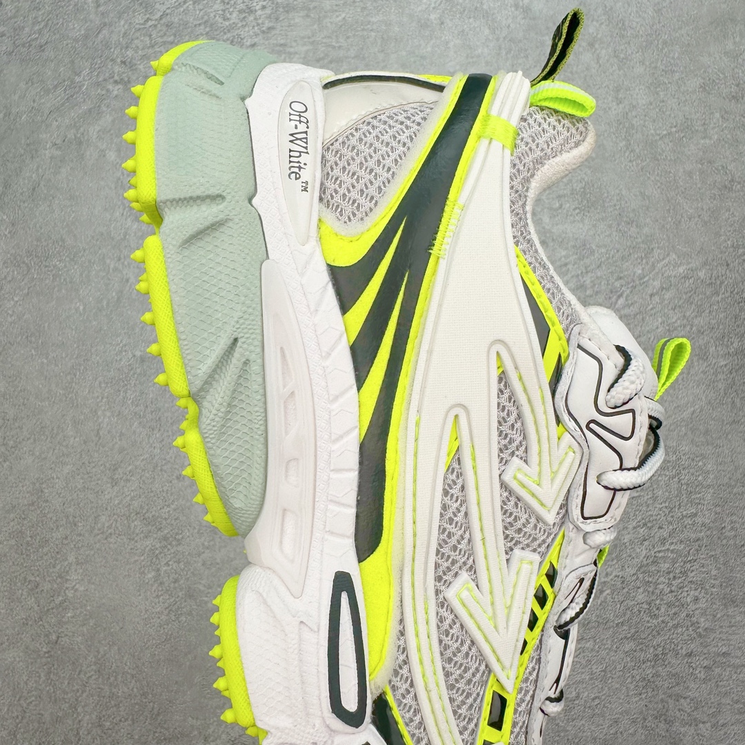 图片[6]-Off-White C/O VirGil Abloh 2024s OW最新款情侣款跑鞋 百分百原盒正确版 原楦原纸板数据开发 4层分离大底 鞋面采用3d立体打印和多种材料拼接而成 防滑耐磨透气性轻便跑鞋 为曾经爆火 并且定位奢潮领域的标志性品牌 Off-White 仍需要不断更新符合当下潮流时尚的复古运动鞋款，以期收获基本盘消费者的关注🌝并将标志性箭头设计置于显著位置。🧊估计将在未来几个月登陆品牌专柜，喜欢的朋友切莫错过✔️ 鞋面：透气网布➕各种特殊定制材料拼接而成✔️ 大底：md+tpu+橡胶组合大底 尺码：35 36 37 38 39 40 41 42 43 44 45-选品中心