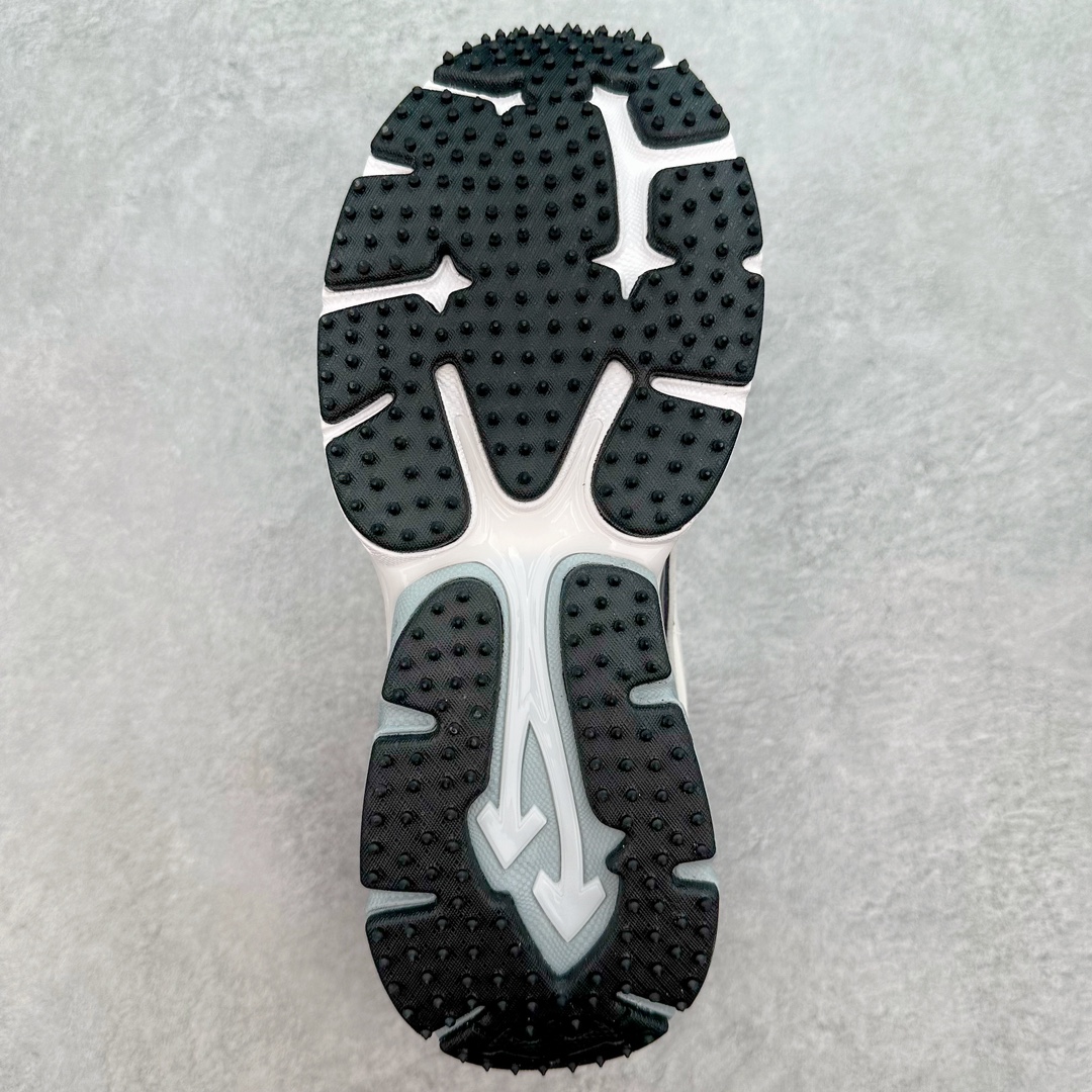 图片[9]-Off-White C/O VirGil Abloh 2024s OW最新款情侣款跑鞋 百分百原盒正确版 原楦原纸板数据开发 4层分离大底 鞋面采用3d立体打印和多种材料拼接而成 防滑耐磨透气性轻便跑鞋 为曾经爆火 并且定位奢潮领域的标志性品牌 Off-White 仍需要不断更新符合当下潮流时尚的复古运动鞋款，以期收获基本盘消费者的关注🌝并将标志性箭头设计置于显著位置。🧊估计将在未来几个月登陆品牌专柜，喜欢的朋友切莫错过✔️ 鞋面：透气网布➕各种特殊定制材料拼接而成✔️ 大底：md+tpu+橡胶组合大底 尺码：35 36 37 38 39 40 41 42 43 44 45-选品中心