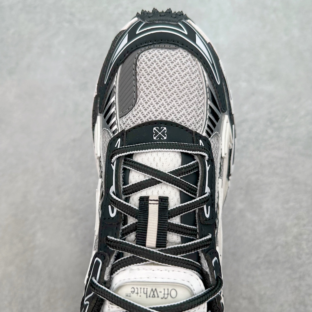 图片[4]-Off-White C/O VirGil Abloh 2024s OW最新款情侣款跑鞋 百分百原盒正确版 原楦原纸板数据开发 4层分离大底 鞋面采用3d立体打印和多种材料拼接而成 防滑耐磨透气性轻便跑鞋 为曾经爆火 并且定位奢潮领域的标志性品牌 Off-White 仍需要不断更新符合当下潮流时尚的复古运动鞋款，以期收获基本盘消费者的关注🌝并将标志性箭头设计置于显著位置。🧊估计将在未来几个月登陆品牌专柜，喜欢的朋友切莫错过✔️ 鞋面：透气网布➕各种特殊定制材料拼接而成✔️ 大底：md+tpu+橡胶组合大底 尺码：35 36 37 38 39 40 41 42 43 44 45-选品中心