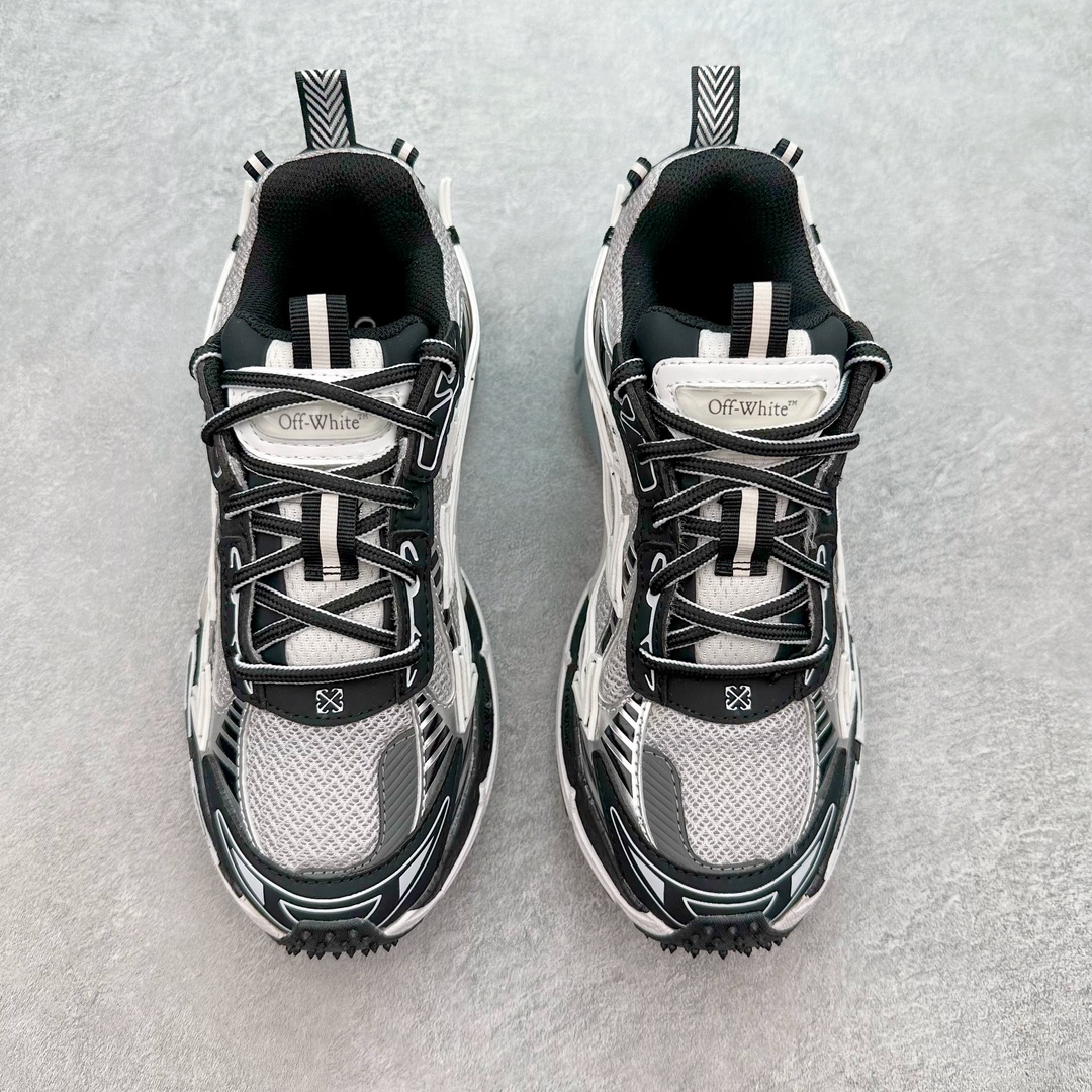 图片[2]-Off-White C/O VirGil Abloh 2024s OW最新款情侣款跑鞋 百分百原盒正确版 原楦原纸板数据开发 4层分离大底 鞋面采用3d立体打印和多种材料拼接而成 防滑耐磨透气性轻便跑鞋 为曾经爆火 并且定位奢潮领域的标志性品牌 Off-White 仍需要不断更新符合当下潮流时尚的复古运动鞋款，以期收获基本盘消费者的关注🌝并将标志性箭头设计置于显著位置。🧊估计将在未来几个月登陆品牌专柜，喜欢的朋友切莫错过✔️ 鞋面：透气网布➕各种特殊定制材料拼接而成✔️ 大底：md+tpu+橡胶组合大底 尺码：35 36 37 38 39 40 41 42 43 44 45-选品中心