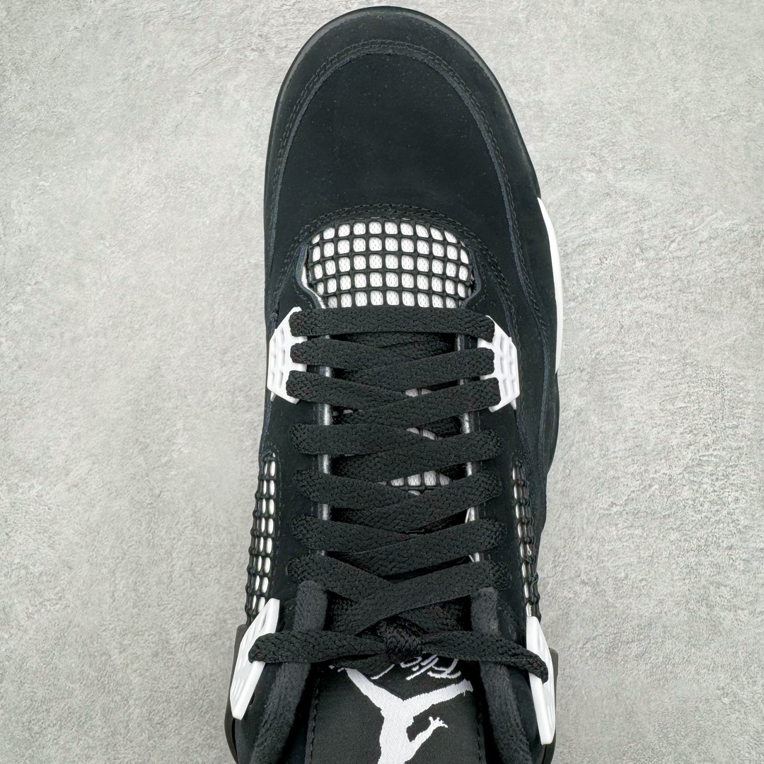 图片[4]-💰420 ＃Y3纯原 Air Jordan AJ4 Retro 白黑雷公 FQ8138-001 市售天花板产物 耗时半年巨作 全套原纸板楦头开发 原厂特供皮料加持 确保原汁原味 完美呈现四代版型 一比一鞋头弧度高度鞋身弧度 数据细节工艺流程均保持原鞋一致 原厂TPU网格鞋带扣 正确内里网布 菱角分明不变形无多余毛边 柔软性质感一致于原鞋 市场唯一原厂鞋扣模具 背面可见隐藏注塑口 原厂织唛标 原厂飞人电绣工艺 尾指中部跳三针 独家绑鞋带手法 印刷中底布 四线拉帮 米色美纹纸贴合固定 进口港宝加持 后跟自然饱满 全鞋荧光划线卡点 追求极致完美 每一双都是工艺品 多重QC质检 超越公司货的品控标准 实实在在的免检产品 尺码：40.5 41 42 42.5 43 44 44.5 45 46 47.5 48.5 编码：by4936090-运动鞋