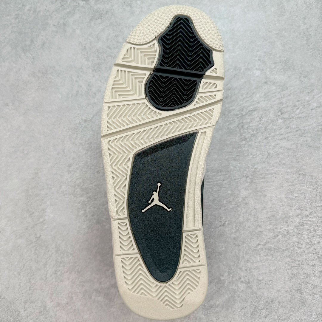 图片[9]-💰270 ＃F版纯原 Air Jordan AJ4 RM 重制版低帮复古篮球鞋 黑白熊猫 FQ7939-001 采用了低帮的设计 并保留了众多AJ4的经典元素 鞋身以皮革、麂皮材质拼接打造 AJ4经典的TPU材质延伸至后跟 增强鞋款稳定性 而鞋身侧面的网格设计则被取消 尾部的NIKE AIR标志也得到保留 并同时带有飞人logo 中底部分同样搭载了可视AIR气垫 鞋底采用米白色中底和外底呈现 为整个设计收尾 SIZE：36 36.5 37.5 38 38.5 39 40 40.5 41 42 42.5 43 44 44.5 45 46 47.5 编码：by3936040-运动鞋