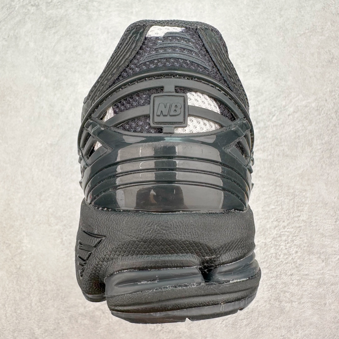 图片[8]-＃DT纯原 新百伦NB New Balance M1906系列 全套原楦原纸板原厂数据开发 进口三明治网面 原装进口皮料正确绒感卡色 正确中底拉帮中底网布细节 原厂标裁 带紫光防伪 定制后跟透明水晶模块 冲裁组合 大底贴合程度胶水上色把控完美 整洁度挑战全网艺术家 多道序QC把关品质完善 匠心打造 耗时两个月开发完成 工艺极其复杂难度可想而知 新开独立私模大底 正确六层组合大底 高端零售专供产物 尺码：36 37 37.5 38 38.5 39 40 40.5 41 42 42.5 43 44 45-选品中心