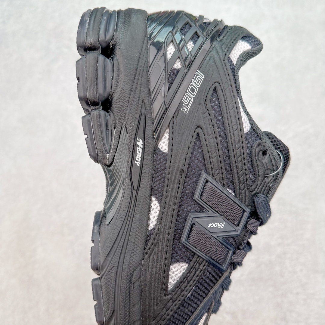 图片[6]-＃DT纯原 新百伦NB New Balance M1906系列 全套原楦原纸板原厂数据开发 进口三明治网面 原装进口皮料正确绒感卡色 正确中底拉帮中底网布细节 原厂标裁 带紫光防伪 定制后跟透明水晶模块 冲裁组合 大底贴合程度胶水上色把控完美 整洁度挑战全网艺术家 多道序QC把关品质完善 匠心打造 耗时两个月开发完成 工艺极其复杂难度可想而知 新开独立私模大底 正确六层组合大底 高端零售专供产物 尺码：36 37 37.5 38 38.5 39 40 40.5 41 42 42.5 43 44 45-选品中心