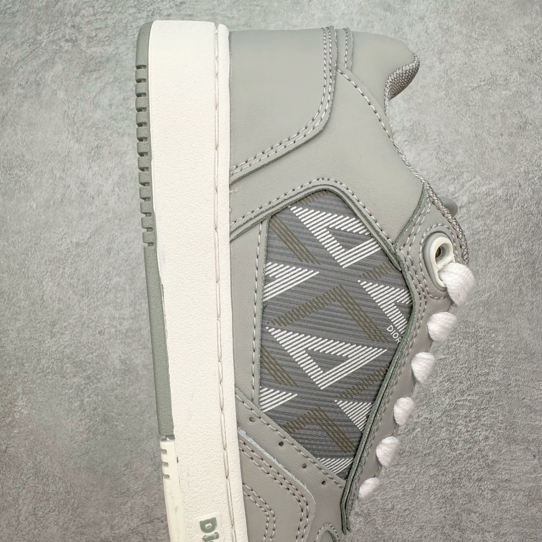 图片[6]-＃福利特价 Dior迪奥2021秋冬最新B27系列 敢与AJ大迪奥相媲美 由意大利工坊匠心打造 黄俊捷、林一等各大明星、网红博主争先上脚且全国各大专柜一鞋难求 鞋面牛皮拼接D印花LOGO 内里进口网布、TPU大底以别具一格的立体效果 展现摩登优雅格调 高街潮流搭配必备潮品 尺码：36 37 38 39 40 41 42 43 44 45-选品中心