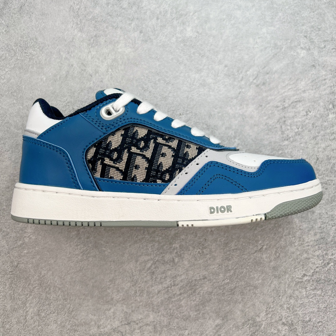 #福利特价 Dior迪奥2021秋冬最新B27系列 敢与AJ大迪奥相媲美 由意大利工坊匠心打造 黄俊捷、林一等各大明星、网红博主争先上脚且全国各大专柜一鞋难求 鞋面牛皮拼接D印花LOGO 内里进口网布、TPU大底以别具一格的立体效果 展现摩登优雅格调 高街潮流搭配必备潮品 尺码:36 37 38 39 40 41 42 43 44 45-选品中心