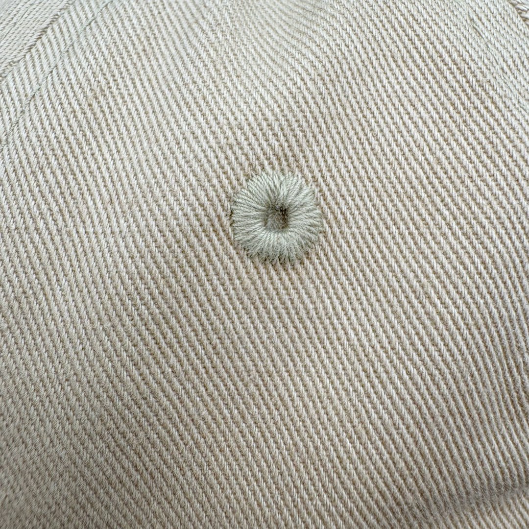 图片[8]-＃越南正单清货 MLB CP77 字母刺绣软顶棉制鸭舌帽 男女同款明星同款 卡其色 32CP77011 尺寸55×61CM 目前百分百过验所有鉴定平台 过验所有鉴定师 承诺百分百越南正品代工厂出厂的东西 假一赔十 可过验线上所有鉴定平台 所有权威鉴定师 无包装无吊牌 可射得物 无配件直接无法鉴定退回 有吊牌可直接卖得物 纯正品的东西因为做不出达标的配件不能大批量卖得物 直接亏本白菜价格处理 库存1w+ 整个夏天不愁卖 展示渠道 狠狠拿捏客户的东西 价格又OK 非常合适-选品中心