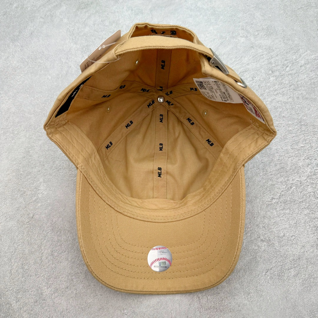 图片[2]-＃越南正单清货 MLB CP77 字母刺绣软顶棉制鸭舌帽 男女同款明星同款 卡其色 32CP77011 尺寸55×61CM 目前百分百过验所有鉴定平台 过验所有鉴定师 承诺百分百越南正品代工厂出厂的东西 假一赔十 可过验线上所有鉴定平台 所有权威鉴定师 无包装无吊牌 可射得物 无配件直接无法鉴定退回 有吊牌可直接卖得物 纯正品的东西因为做不出达标的配件不能大批量卖得物 直接亏本白菜价格处理 库存1w+ 整个夏天不愁卖 展示渠道 狠狠拿捏客户的东西 价格又OK 非常合适-选品中心