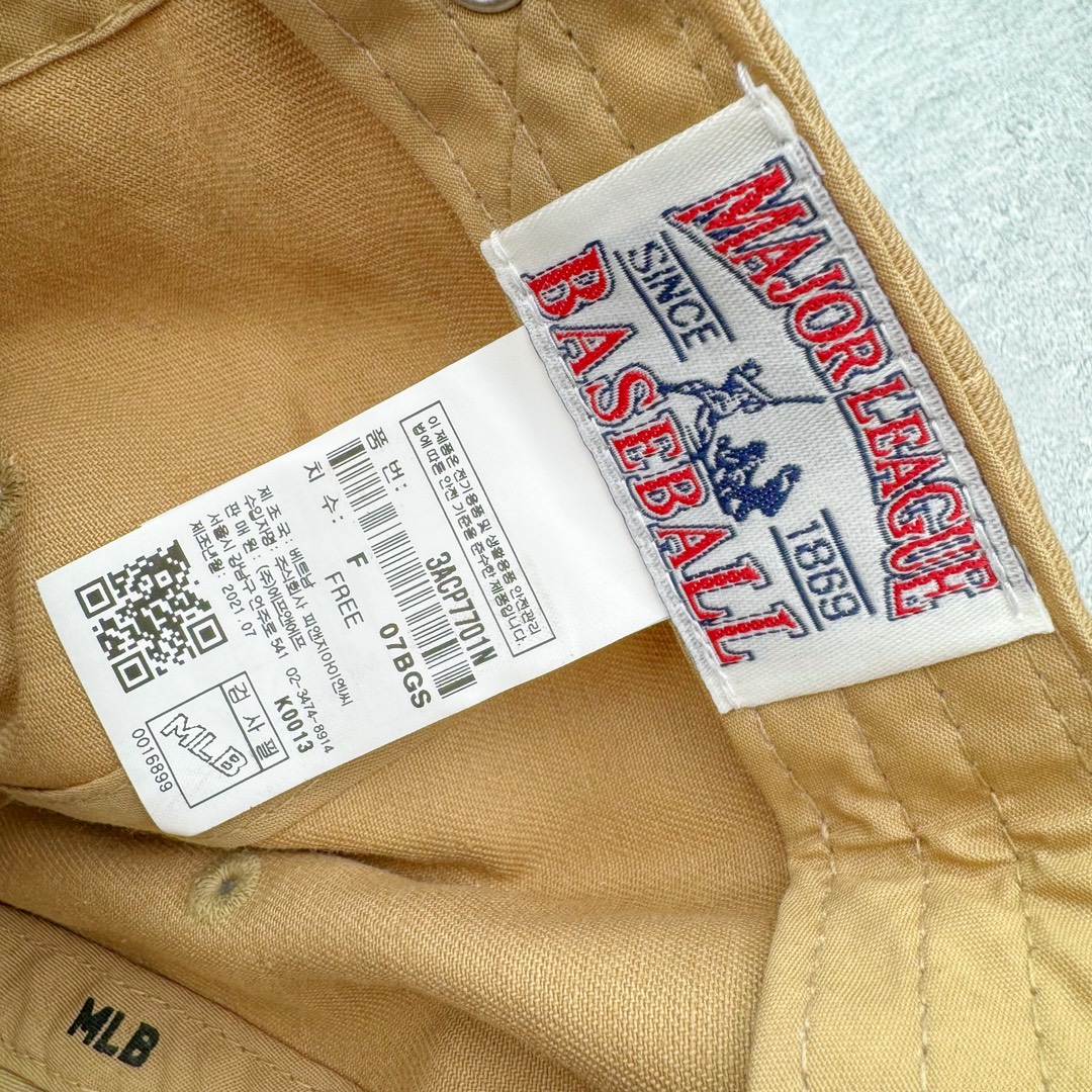 图片[12]-＃越南正单清货 MLB CP77 字母刺绣软顶棉制鸭舌帽 男女同款明星同款 卡其色 32CP77011 尺寸55×61CM 目前百分百过验所有鉴定平台 过验所有鉴定师 承诺百分百越南正品代工厂出厂的东西 假一赔十 可过验线上所有鉴定平台 所有权威鉴定师 无包装无吊牌 可射得物 无配件直接无法鉴定退回 有吊牌可直接卖得物 纯正品的东西因为做不出达标的配件不能大批量卖得物 直接亏本白菜价格处理 库存1w+ 整个夏天不愁卖 展示渠道 狠狠拿捏客户的东西 价格又OK 非常合适-选品中心