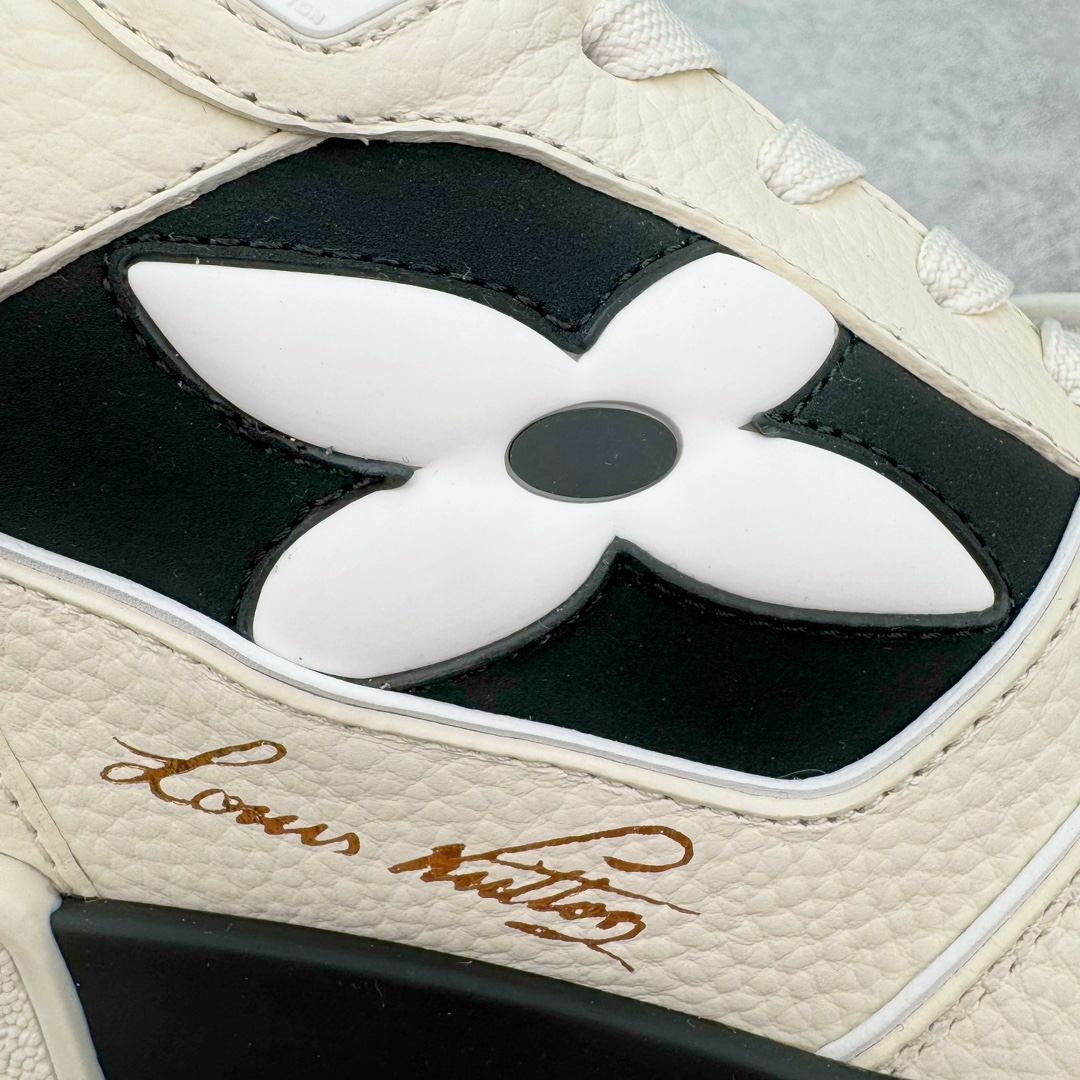 图片[15]-＃GD广顶 Louis Vuitton Trainer lv路易威登时装走秀运动时尚板鞋 外贸零售特供批次 2023全新纸板数据 印花高频效果碾压市面 市售天花板产物 耗时半年巨作 全套原厂新版原纸板楦头开发 原厂特供皮料加持 市场所有版本中综合最强的货品 GD实力大厂出品 全网最全配色更新最快 最成熟的做工稳定的品控 完美鞋型超高的清洁度 零毛边线头瑕疵 全套原楦原纸版原鞋开模 全网最具灵魂的版型 正确原装黄色鞋盒 正确中底印花 鞋面印花3D高频深度立体 全鞋电脑针车 紧密相连 针距密度一致 环保乳胶注塑鞋垫 厚度脚感还原原版 皮面裁剪部位 统一油边封口工艺 原装橡胶大底含胶量大底组合零偏差 专柜全套包装 防尘袋 说明书 质保卡 男女鞋 尺码：35 36 37 38 39 40 41 42 43 44 45-选品中心