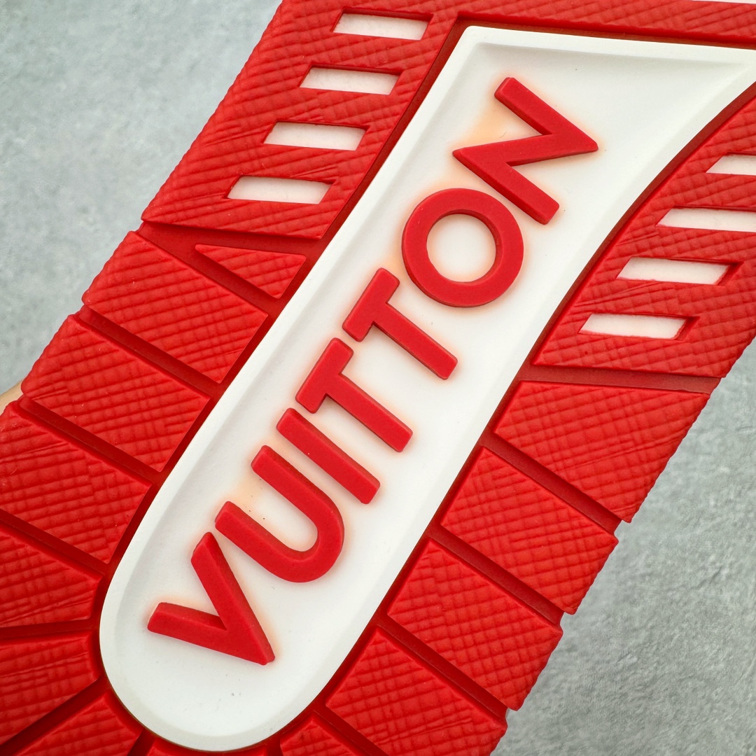 图片[19]-＃GD广顶 Louis Vuitton Trainer lv路易威登时装走秀运动时尚板鞋 外贸零售特供批次 2023全新纸板数据 印花高频效果碾压市面 市售天花板产物 耗时半年巨作 全套原厂新版原纸板楦头开发 原厂特供皮料加持 市场所有版本中综合最强的货品 GD实力大厂出品 全网最全配色更新最快 最成熟的做工稳定的品控 完美鞋型超高的清洁度 零毛边线头瑕疵 全套原楦原纸版原鞋开模 全网最具灵魂的版型 正确原装黄色鞋盒 正确中底印花 鞋面印花3D高频深度立体 全鞋电脑针车 紧密相连 针距密度一致 环保乳胶注塑鞋垫 厚度脚感还原原版 皮面裁剪部位 统一油边封口工艺 原装橡胶大底含胶量大底组合零偏差 专柜全套包装 防尘袋 说明书 质保卡 男女鞋 尺码：35 36 37 38 39 40 41 42 43 44 45-选品中心