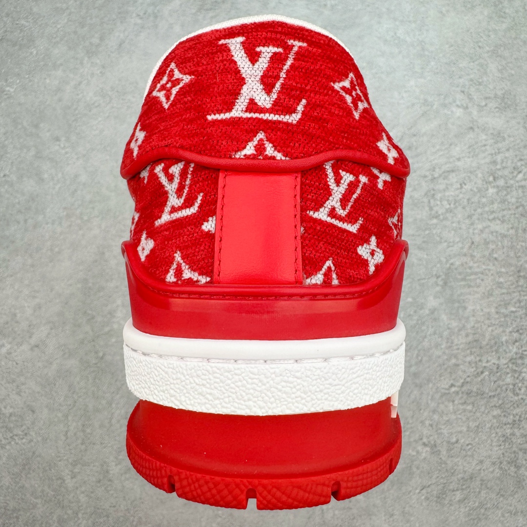 图片[8]-＃GD广顶 Louis Vuitton Trainer lv路易威登时装走秀运动时尚板鞋 外贸零售特供批次 2023全新纸板数据 印花高频效果碾压市面 市售天花板产物 耗时半年巨作 全套原厂新版原纸板楦头开发 原厂特供皮料加持 市场所有版本中综合最强的货品 GD实力大厂出品 全网最全配色更新最快 最成熟的做工稳定的品控 完美鞋型超高的清洁度 零毛边线头瑕疵 全套原楦原纸版原鞋开模 全网最具灵魂的版型 正确原装黄色鞋盒 正确中底印花 鞋面印花3D高频深度立体 全鞋电脑针车 紧密相连 针距密度一致 环保乳胶注塑鞋垫 厚度脚感还原原版 皮面裁剪部位 统一油边封口工艺 原装橡胶大底含胶量大底组合零偏差 专柜全套包装 防尘袋 说明书 质保卡 男女鞋 尺码：35 36 37 38 39 40 41 42 43 44 45-选品中心