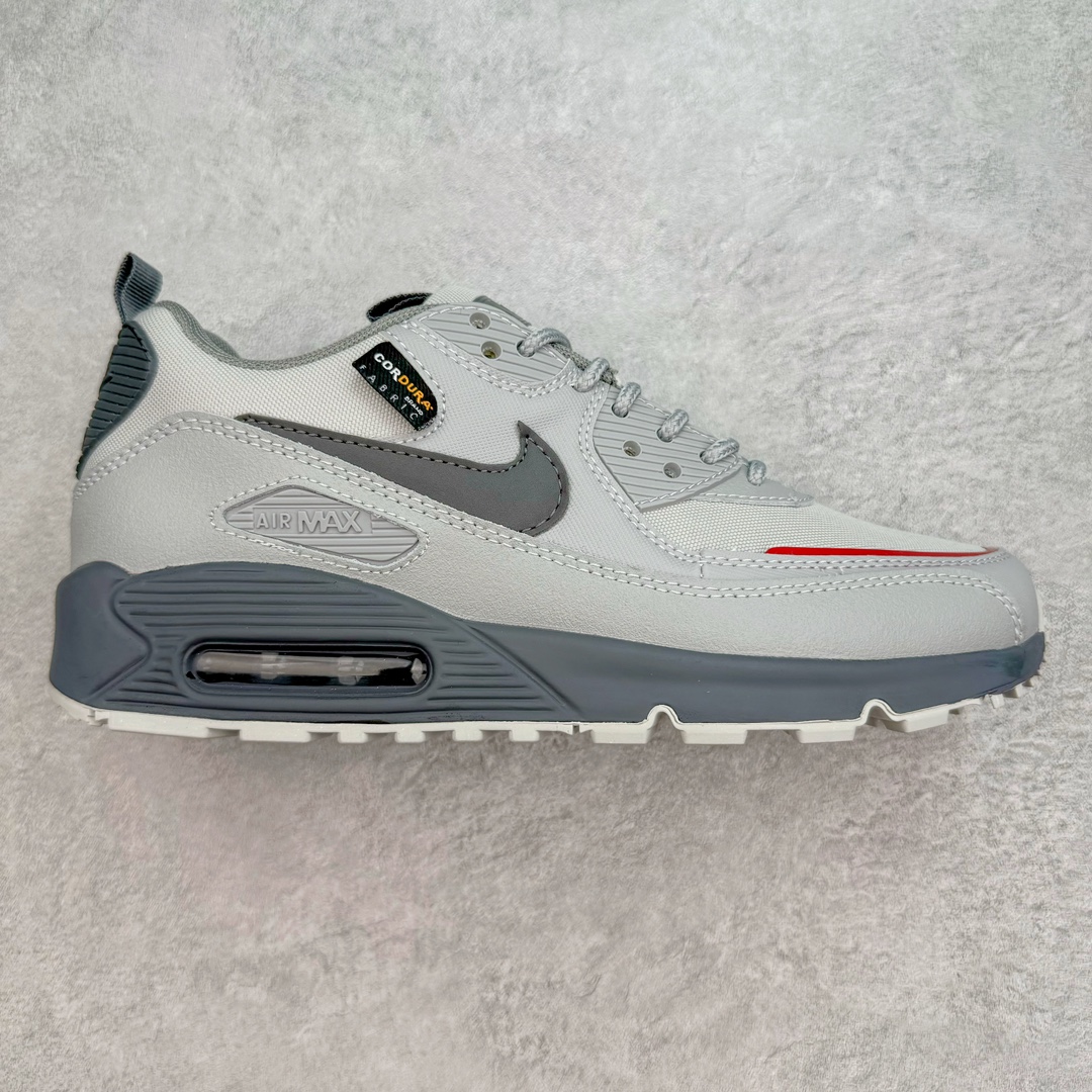 ＃福利特价 NK Air MAX 90 气垫复古减震跑步鞋 Air Max 90系列于1990年推出 来自Air Max系列 在Air Max 1的基础上改进而得 增加了气垫面积 外型上也更为流线 最特別的就是加入了菱纹塑胶嵌板 为Air Max 90增添了许多潮流气息 皮革鞋面 造就出色耐穿性和支撑力 Max Air缓震配置搭配泡棉中底 令Air Max 90轻盈而舒适 华夫格橡胶外底 铸就Air Max 90非凡的抓地力 而Air Max 90不仅是一双跑鞋 它成功跨越了时间的演进 成为了球鞋文化与潮流圈中最熟为人知的鞋款之一 尺码：36 36.5 37.5 38 38.5 39 40 40.5 41 42 42.5 43 44 44.5 45-选品中心