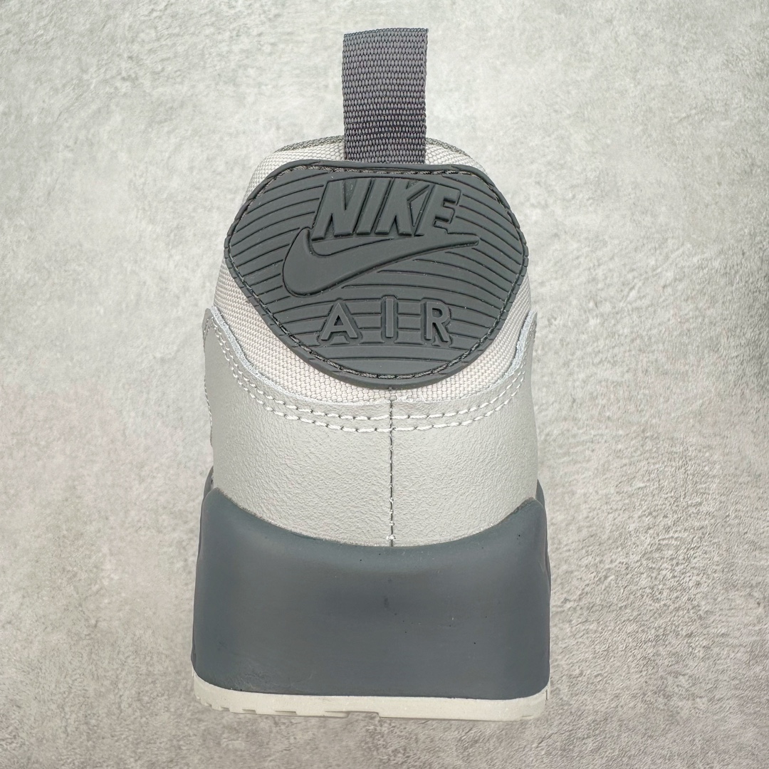 图片[8]-＃福利特价 NK Air MAX 90 气垫复古减震跑步鞋 Air Max 90系列于1990年推出 来自Air Max系列 在Air Max 1的基础上改进而得 增加了气垫面积 外型上也更为流线 最特別的就是加入了菱纹塑胶嵌板 为Air Max 90增添了许多潮流气息 皮革鞋面 造就出色耐穿性和支撑力 Max Air缓震配置搭配泡棉中底 令Air Max 90轻盈而舒适 华夫格橡胶外底 铸就Air Max 90非凡的抓地力 而Air Max 90不仅是一双跑鞋 它成功跨越了时间的演进 成为了球鞋文化与潮流圈中最熟为人知的鞋款之一 尺码：36 36.5 37.5 38 38.5 39 40 40.5 41 42 42.5 43 44 44.5 45-选品中心