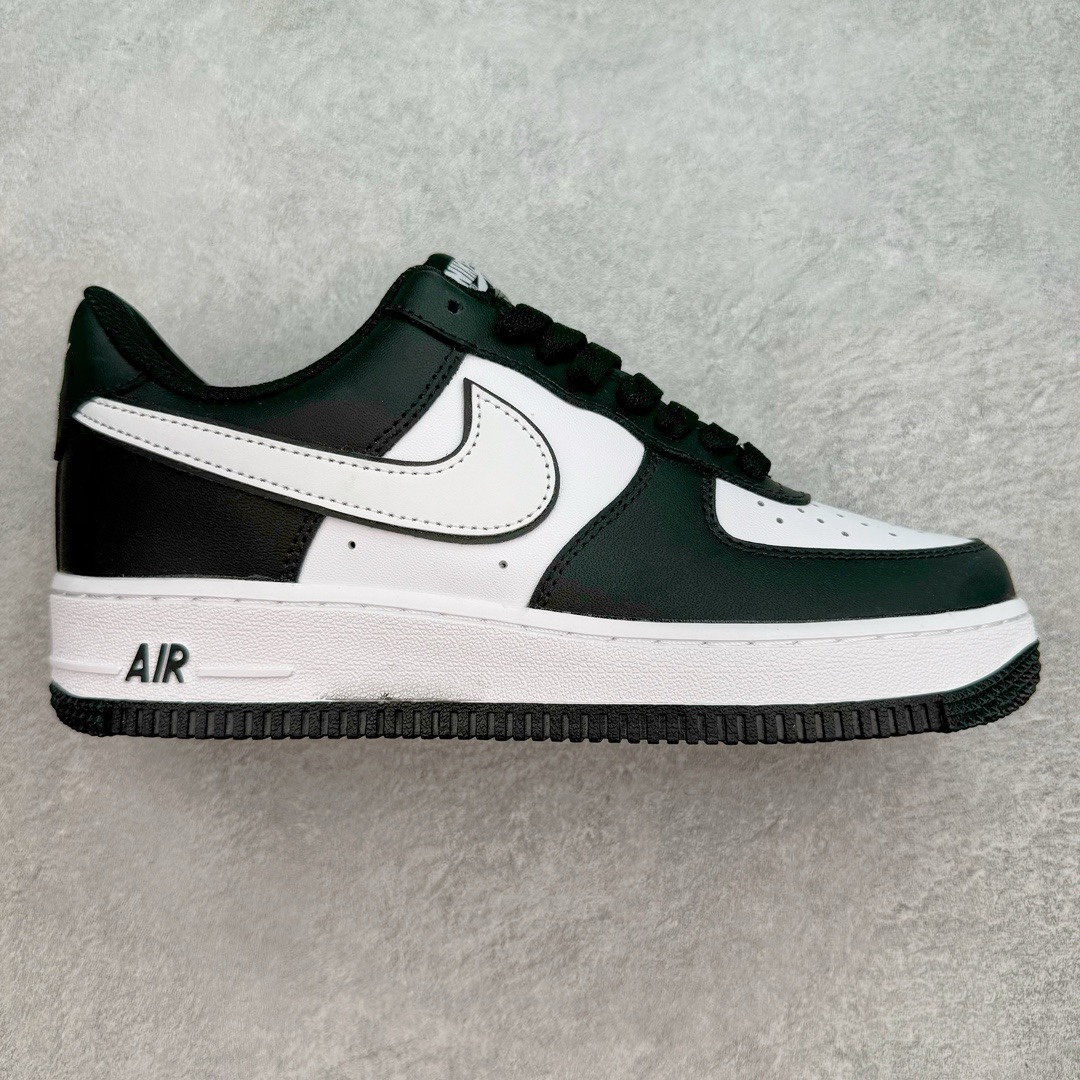 ＃福利特价 NK Air Force 1´07 Low 空军一号低帮百搭休闲运动板鞋 柔软、弹性十足的缓震性能和出色的中底设计 横跨复古与现代的外型结合 造就出风靡全球三十多年的Force 1 直到今天还深受青睐 尺码：35.5 36 36.5 37.5 38 38.5 39 40 40.5 41 42 42.5 43 44 44.5 45-选品中心