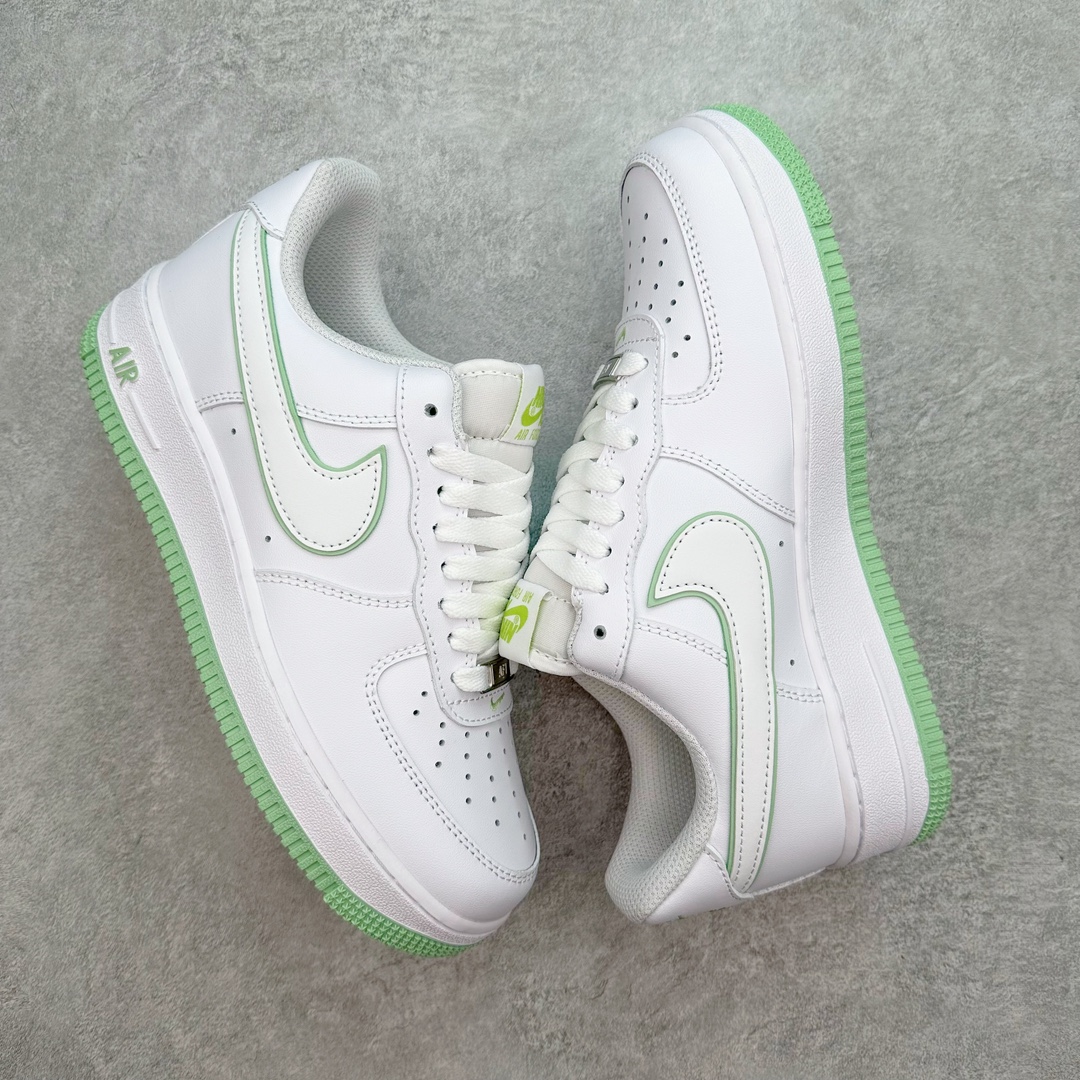 图片[3]-＃福利特价 NK Air Force 1´07 Low 空军一号低帮百搭休闲运动板鞋 柔软、弹性十足的缓震性能和出色的中底设计 横跨复古与现代的外型结合 造就出风靡全球三十多年的Force 1 直到今天还深受青睐 尺码：35.5 36 36.5 37.5 38 38.5 39 40 40.5 41 42 42.5 43 44 44.5 45-选品中心