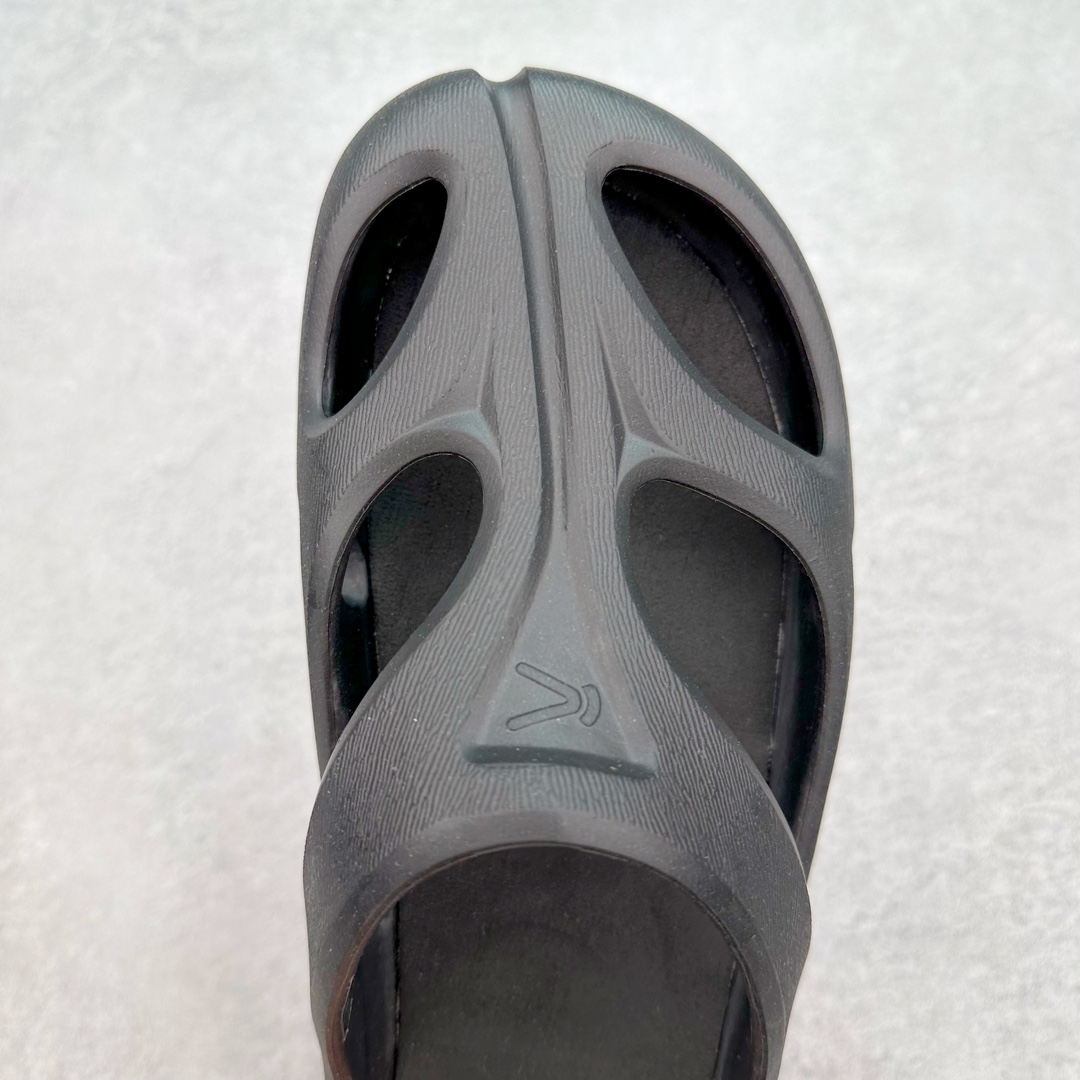 图片[4]-人气户外休闲鞋品牌-科恩Keen Uneek Flat-M 平底弹力穿搭溯溪涉水休闲户外拖鞋 #外贸订单出口品质 原装轻量级EVA中底缓震材质组合防滑橡胶外底部 夏季潮鞋 文青界的凉鞋至尊 都市机能户外品牌 KEEN 向来积极为其旗下大热鞋款 UNEEK 推出联名款，后跟为全封闭设计，快干衬里，HIGH-TRACTION橡胶外底，及轻量级EVA中底 达到轻量缓震的同时减轻重量。尺码：35 36 37 38 40 41 42 43 44 45-选品中心