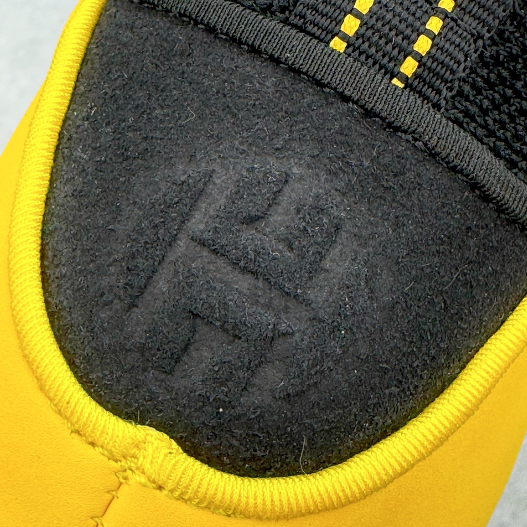 图片[10]-＃独家首发 AD Harden Vol.9 詹姆斯哈登九代签名篮球鞋 JH6486 整体依旧承袭着科幻的外观姿态，鞋侧三线采用类似抓痕的风格示人。搭配类似液态金属的配色光泽，第一眼看着就特别有速度感和战斗气息。鞋底方面，同样采用隐藏中底设定。而这一代的外底上翻的纹理更多，相信对快速摆脱、变向移动更有帮助。尺码：40 40.5 41 42 42.5 43 44 44.5 45 46 47.5-选品中心