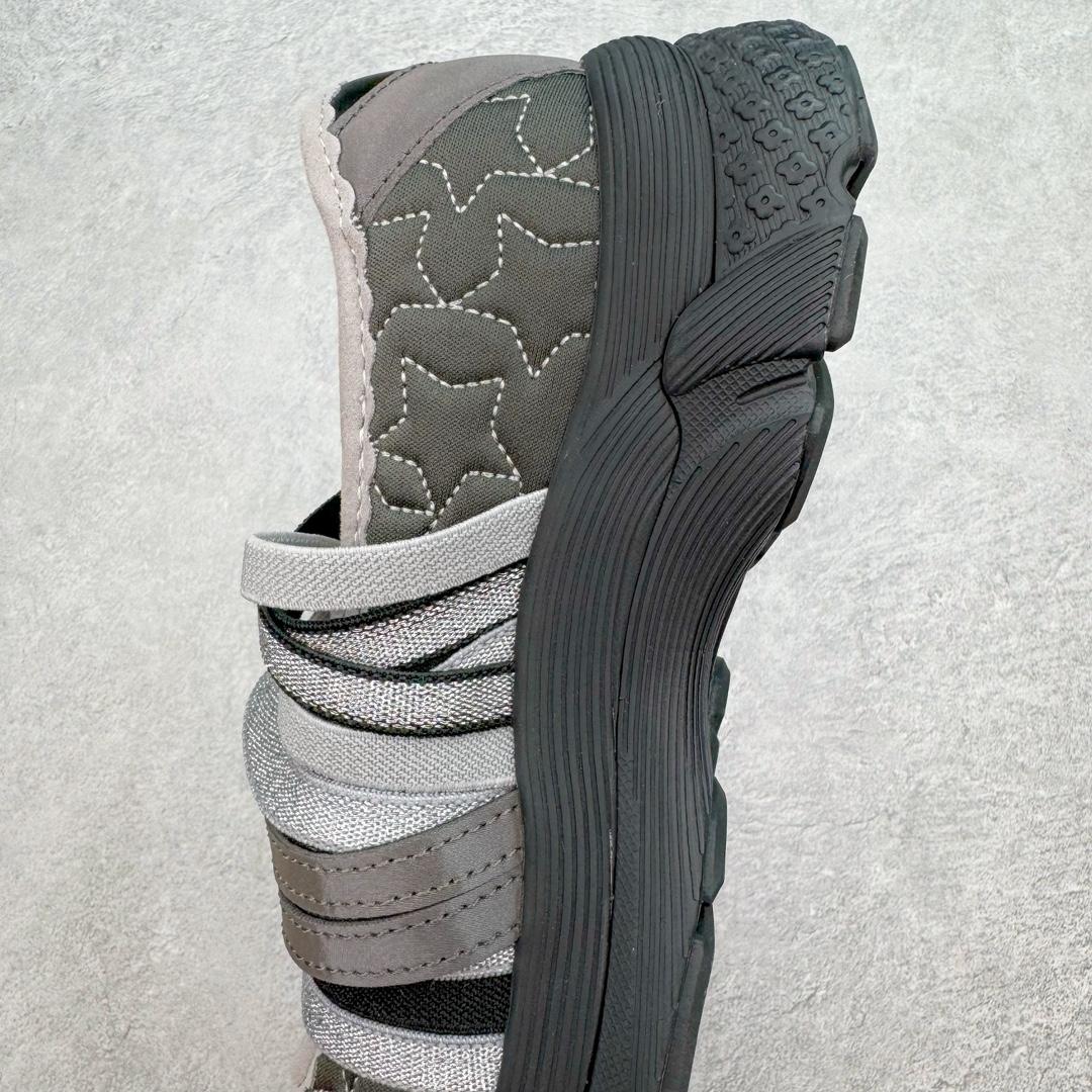 图片[7]-KIKO KOSTADINOV × MARC JACOBS x Asics Gel-Lokros 亚瑟士三方联名皮革圆头拼接耐磨透气轻便低帮生活休闲鞋 采用星星图案绗缝鞋面设计 闪亮金属感饰带与松紧带点缀鞋身 如珍珠般闪光的中底 巧妙注入ASICS亚瑟士标志性GEL科FLYTEFOAM PROPEL缓冲技术和花朵胎纹图案 尺码：36 37.5 38 39 40 40.5 41.5 42 42.5 43.5 44 45-选品中心