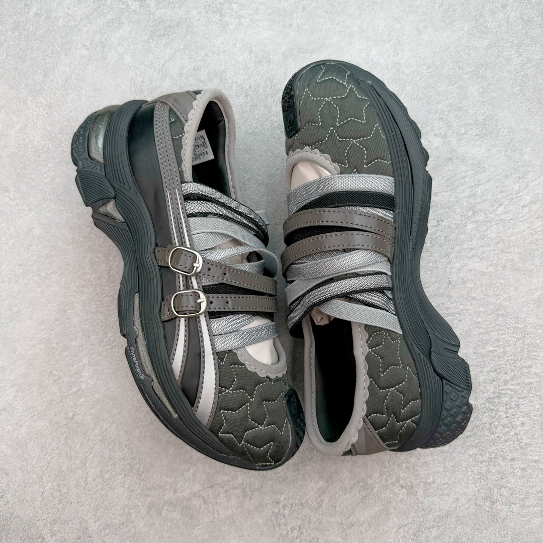 图片[3]-KIKO KOSTADINOV × MARC JACOBS x Asics Gel-Lokros 亚瑟士三方联名皮革圆头拼接耐磨透气轻便低帮生活休闲鞋 采用星星图案绗缝鞋面设计 闪亮金属感饰带与松紧带点缀鞋身 如珍珠般闪光的中底 巧妙注入ASICS亚瑟士标志性GEL科FLYTEFOAM PROPEL缓冲技术和花朵胎纹图案 尺码：36 37.5 38 39 40 40.5 41.5 42 42.5 43.5 44 45-选品中心