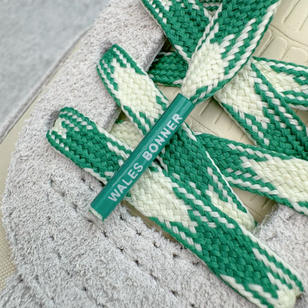 图片[14]-＃PB福利特价 Wales Bonner x AD Originals Samba 桑巴舞系列绅士德训足球风百搭低帮休闲运动板鞋 联名米白绿 GY4344 口碑大厂出品 品控大底版型不断改良更新 全套原纸板楦头开发 确保原汁原味 完美呈现桑巴版型 一比一鞋头弧度高度鞋身弧度 此版本只针对中端市场 皮料材质有所更替 其他数据细节工艺流程均保持一致 绝不口嗨 细节品控鞋型随意对比 正确烫金高频细节 原装纳米超迁皮料 独家私模橡胶大底 原盒原配 这款桑巴鞋展示了高质量的工艺 带有装饰的超锁缝制和无缝的手感 柔软、柔软的皮革造型和标志性的3条纹完成了精致的外观 正规合身鞋带 鞋面上有绒面鞋垫 橡胶鞋底 享受正畸套筒软感 自50年代首次亮相以来就一直在赢得粉丝的青睐 尺码：36 36.5 37.5 38 38.5 39 40 40.5 41 42 42.5 43 44 44.5 45 46-选品中心