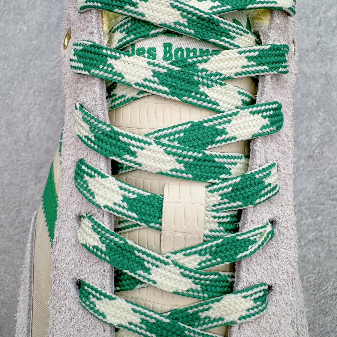 图片[17]-＃PB福利特价 Wales Bonner x AD Originals Samba 桑巴舞系列绅士德训足球风百搭低帮休闲运动板鞋 联名米白绿 GY4344 口碑大厂出品 品控大底版型不断改良更新 全套原纸板楦头开发 确保原汁原味 完美呈现桑巴版型 一比一鞋头弧度高度鞋身弧度 此版本只针对中端市场 皮料材质有所更替 其他数据细节工艺流程均保持一致 绝不口嗨 细节品控鞋型随意对比 正确烫金高频细节 原装纳米超迁皮料 独家私模橡胶大底 原盒原配 这款桑巴鞋展示了高质量的工艺 带有装饰的超锁缝制和无缝的手感 柔软、柔软的皮革造型和标志性的3条纹完成了精致的外观 正规合身鞋带 鞋面上有绒面鞋垫 橡胶鞋底 享受正畸套筒软感 自50年代首次亮相以来就一直在赢得粉丝的青睐 尺码：36 36.5 37.5 38 38.5 39 40 40.5 41 42 42.5 43 44 44.5 45 46-选品中心