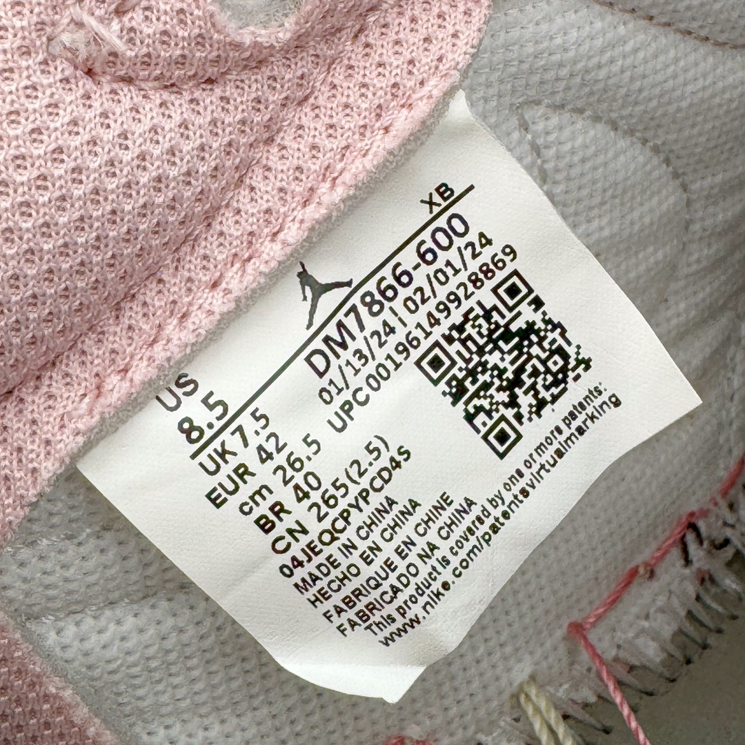 图片[19]-＃DG2.0 Travis Scott x Air Jordan AJ1 Low OG SP TS联名9.0 白粉倒钩低帮 DM7866-600 全新批次 Ljr同源清远全套加持 圈内最强倒钩系列 高端零售特供批次 产品品控稳定性领先行业 各方面均可对飙L版 良心定价不杀猪 SZ原厂全套原楦原纸板冲刀磨具开发 原厂皮料加持 原厂港宝加持定型后跟R度完美 同源原厂电绣 鬼脸飞翼针数密度立体效果一致 百分百一致原鞋 原厂拉帮工艺 针距密度一致 后跟弧度收口自然不对折 极致一眼正品既视感 进口玻璃冲刀皮料裁剪零毛边 全鞋电脑针车工艺 品控清洁度最高QC检验标准 免检产品 原厂订购鞋盒、鞋标、防尘纸、鞋撑、鞋带 追求极致的原厂味道 尺码：40 40.5 41 42 42.5 43 44 44.5 45 46 47.5-选品中心