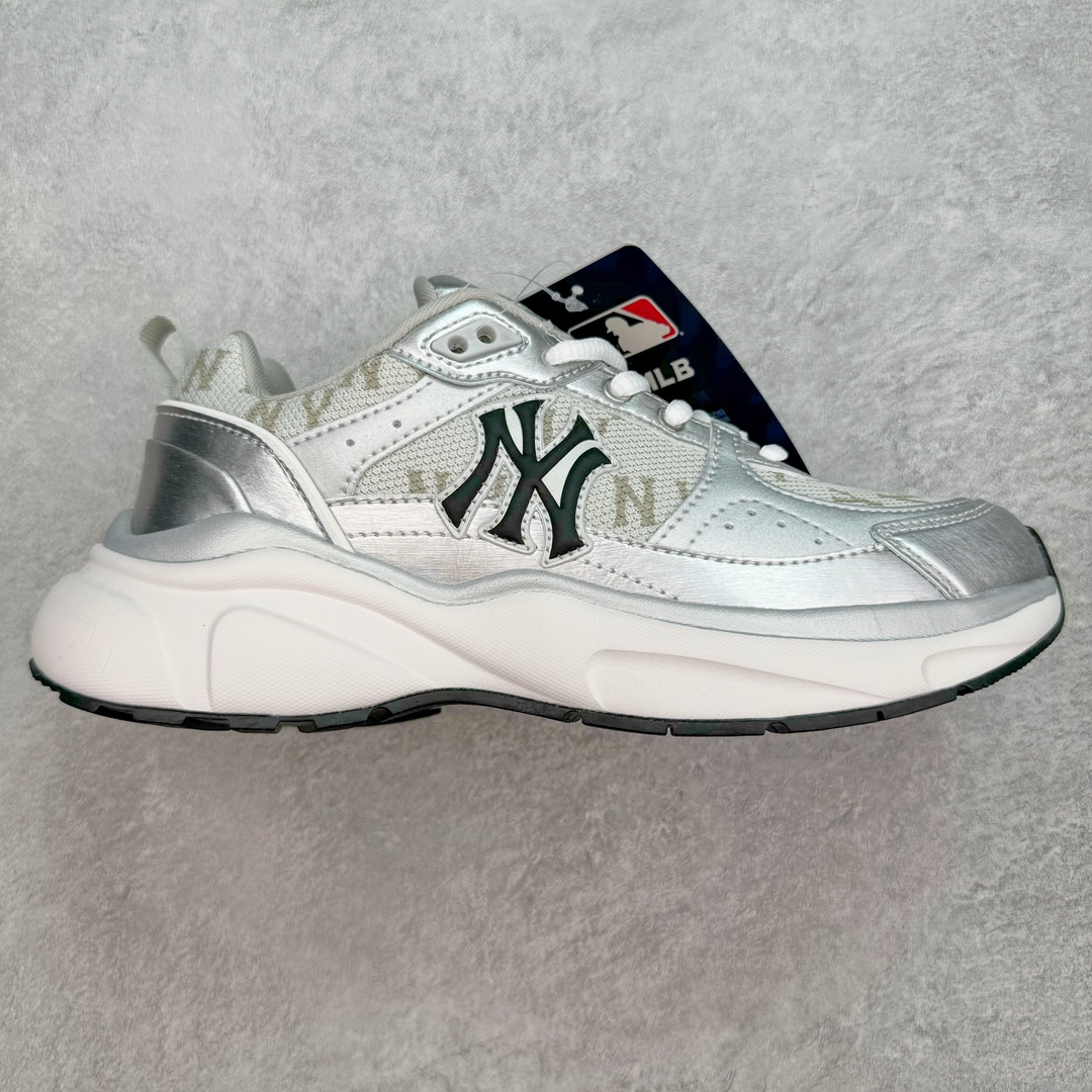 ＃DT纯原 MLB Chunky Runner 2024S 复古印花老爹鞋系列低帮轻量增高厚底百搭休闲运动慢跑鞋 Korea韩国联名NY美国榄球纽约洋基队限定 韩国代购专供 全套原楦原纸板原厂数据开发 正确中底拉帮中底网布细节 平台代购专供 左脚内置芯片 韩国代购吊牌标贴 独家一比一RB+MD组合大底 高频后跟小人Logo精准对位立体饱满 正确网布加超迁鞋面 转印中底走线紧密 转印Logo工艺表层防刮不掉色 尺码：35 36 36.5 37.5 38 38.5 39 40 40.5 41 42 42.5 43 44 45-选品中心