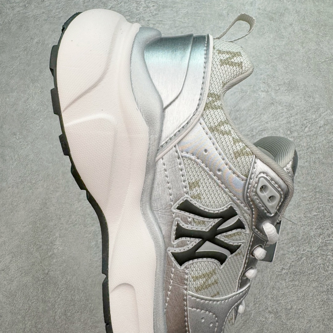 图片[6]-＃DT纯原 MLB Chunky Runner 2024S 复古印花老爹鞋系列低帮轻量增高厚底百搭休闲运动慢跑鞋 Korea韩国联名NY美国榄球纽约洋基队限定 韩国代购专供 全套原楦原纸板原厂数据开发 正确中底拉帮中底网布细节 平台代购专供 左脚内置芯片 韩国代购吊牌标贴 独家一比一RB+MD组合大底 高频后跟小人Logo精准对位立体饱满 正确网布加超迁鞋面 转印中底走线紧密 转印Logo工艺表层防刮不掉色 尺码：35 36 36.5 37.5 38 38.5 39 40 40.5 41 42 42.5 43 44 45-选品中心