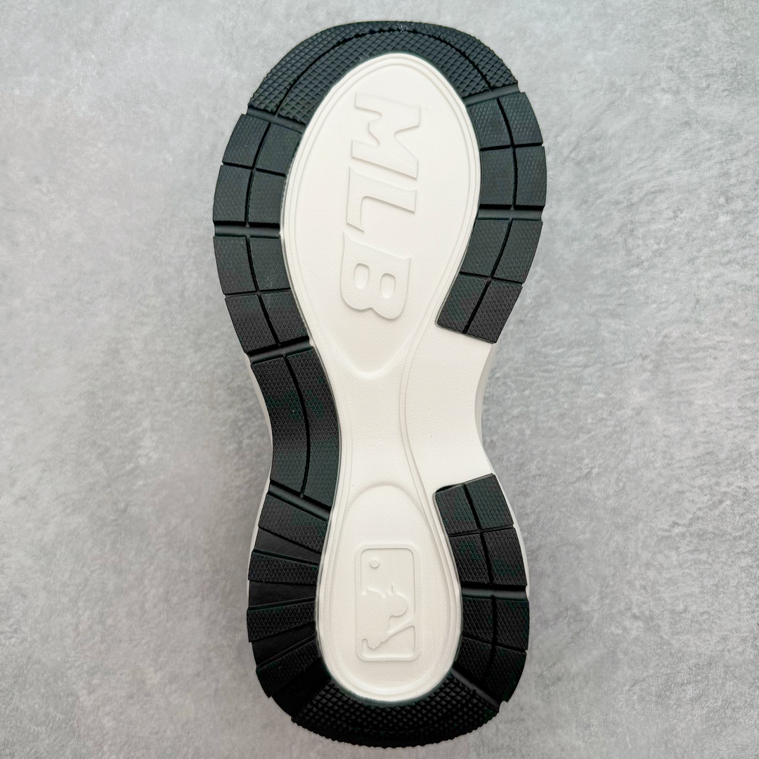 图片[9]-＃DT纯原 MLB Chunky Runner 2024S 复古印花老爹鞋系列低帮轻量增高厚底百搭休闲运动慢跑鞋 Korea韩国联名NY美国榄球纽约洋基队限定 韩国代购专供 全套原楦原纸板原厂数据开发 正确中底拉帮中底网布细节 平台代购专供 左脚内置芯片 韩国代购吊牌标贴 独家一比一RB+MD组合大底 高频后跟小人Logo精准对位立体饱满 正确网布加超迁鞋面 转印中底走线紧密 转印Logo工艺表层防刮不掉色 尺码：35 36 36.5 37.5 38 38.5 39 40 40.5 41 42 42.5 43 44 45-选品中心