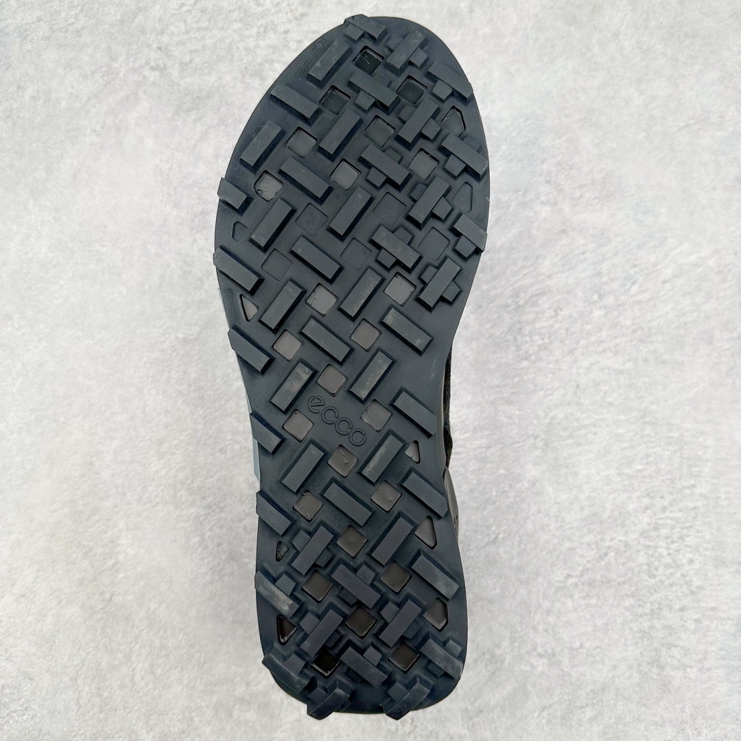 图片[9]-ECCO爱步2024年新款户外鞋防水透气越野跑鞋 健步踪迹系列 鞋面设有GORE-TEX防水薄膜 给你贴心防水保护 防水透气 直接注塑工艺连接鞋面与鞋底 一体成型 合脚稳固 BIOM自然律动科技鞋楦 符合人体工学 长效缓震带来裸足体验 橡胶大底 结合橡胶凸起鞋钉设计 适应多种地形 提供强劲抓地力与耐磨性 稳定支撑 越野无束 尺码：39 40 41 42 43 44（正常码）-选品中心