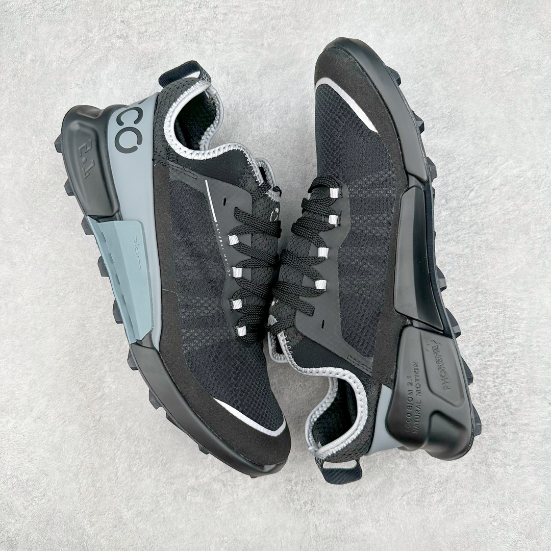 图片[3]-ECCO爱步2024年新款户外鞋防水透气越野跑鞋 健步踪迹系列 鞋面设有GORE-TEX防水薄膜 给你贴心防水保护 防水透气 直接注塑工艺连接鞋面与鞋底 一体成型 合脚稳固 BIOM自然律动科技鞋楦 符合人体工学 长效缓震带来裸足体验 橡胶大底 结合橡胶凸起鞋钉设计 适应多种地形 提供强劲抓地力与耐磨性 稳定支撑 越野无束 尺码：39 40 41 42 43 44（正常码）-选品中心