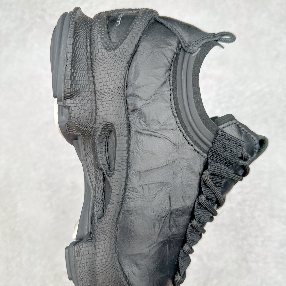 图片[6]-ECCO爱步2024年新款户外鞋防水透气越野跑鞋 健步踪迹系列 鞋面设有GORE-TEX防水薄膜 给你贴心防水保护 防水透气 直接注塑工艺连接鞋面与鞋底 一体成型 合脚稳固 BIOM自然律动科技鞋楦 符合人体工学 长效缓震带来裸足体验 橡胶大底 结合橡胶凸起鞋钉设计 适应多种地形 提供强劲抓地力与耐磨性 稳定支撑 越野无束 尺码：39 40 41 42 43 44（正常码）-选品中心