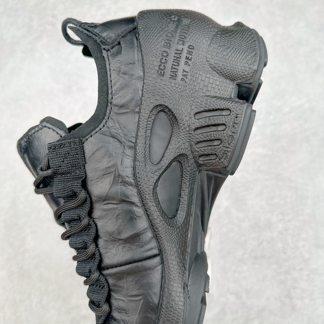 图片[7]-ECCO爱步2024年新款户外鞋防水透气越野跑鞋 健步踪迹系列 鞋面设有GORE-TEX防水薄膜 给你贴心防水保护 防水透气 直接注塑工艺连接鞋面与鞋底 一体成型 合脚稳固 BIOM自然律动科技鞋楦 符合人体工学 长效缓震带来裸足体验 橡胶大底 结合橡胶凸起鞋钉设计 适应多种地形 提供强劲抓地力与耐磨性 稳定支撑 越野无束 尺码：39 40 41 42 43 44（正常码）-选品中心