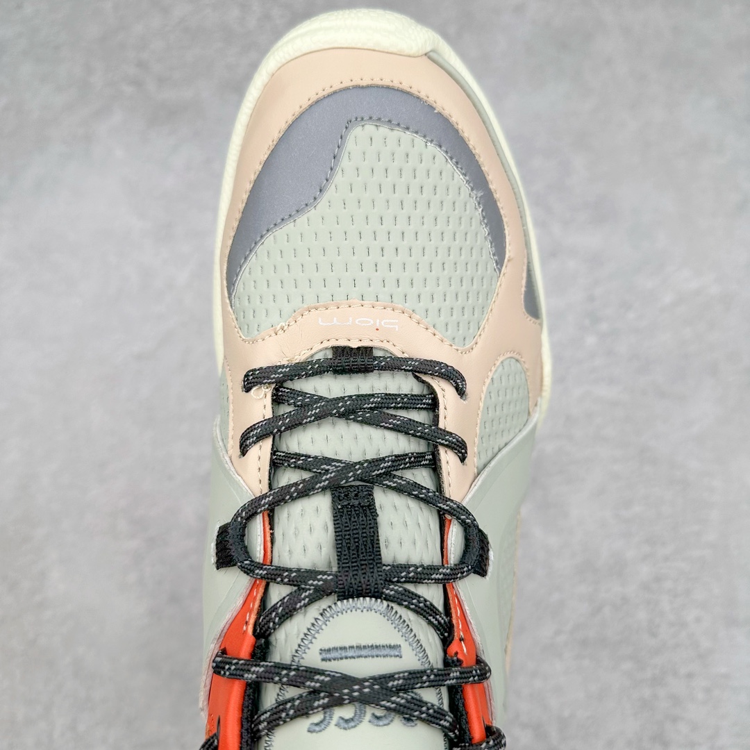 图片[4]-ECCO爱步2024年新款户外鞋防水透气越野跑鞋 健步踪迹系列 鞋面设有GORE-TEX防水薄膜 给你贴心防水保护 防水透气 直接注塑工艺连接鞋面与鞋底 一体成型 合脚稳固 BIOM自然律动科技鞋楦 符合人体工学 长效缓震带来裸足体验 橡胶大底 结合橡胶凸起鞋钉设计 适应多种地形 提供强劲抓地力与耐磨性 稳定支撑 越野无束 尺码：39 40 41 42 43 44（正常码）-选品中心