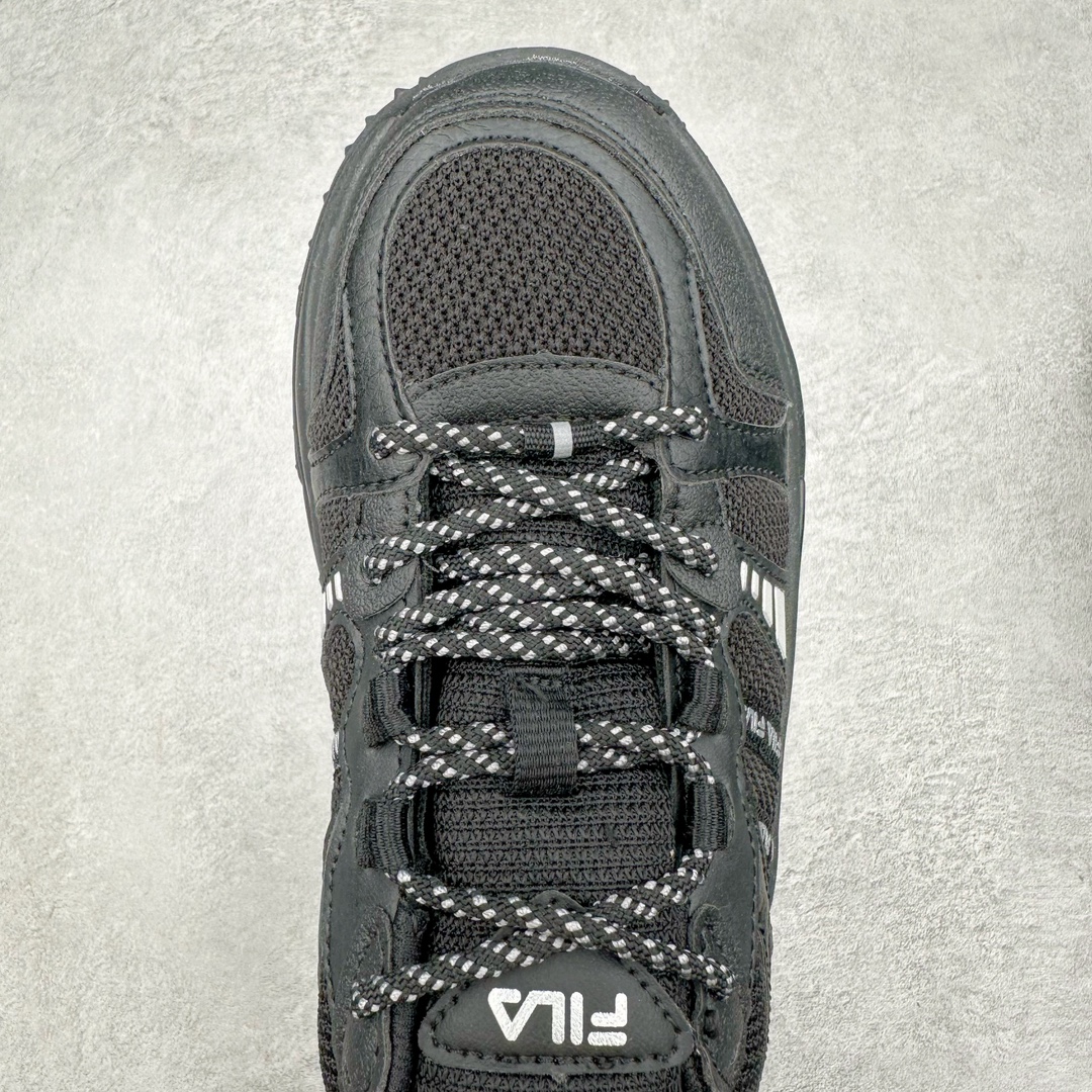 图片[4]-FILA FUSION 斐乐鱼翅3.0摩登潮牌防滑耐磨轻便运动鞋 FUSION 系列传承了 FILA 的百年基因，融入年轻运动及潮流文化，成为引领变革、创新突破的一代。以“1+N” 的跨界合作模式重现经典的同时创造经典。带来最出其不意的跨界合作惊喜。同时，FILAFUSION把FILA 的 DNA 融入到定制体验里，你可以随心制造厲于你的产品。FILA FUSION 的鞋家族涵盖了老爹鞋、跑步鞋、网球鞋、季节款。风格复古新潮，满足了时尚人士出行及各类运动的搭配需求，成为当下年轻人筷拥的鞋类品牌之一。FILA FUSION 走进年轻人的世界，通过年轻人运动，街舞，滑板，篮球，展现 FILA FUSION 的潮流态度和年轻文化。FILA FUSION 认为末来属于引领变革、创新突破的年轻一代，让我们一起构成 FILA 未来的蓝图吧！尺码：35.5 36 36.5 37.5 38 38.5 39 40 40.5 41 42 42.5 43 44 44.5 45-选品中心